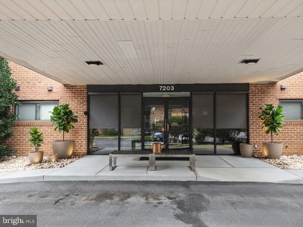 7203 ROCKLAND HILLS DRIVE 306