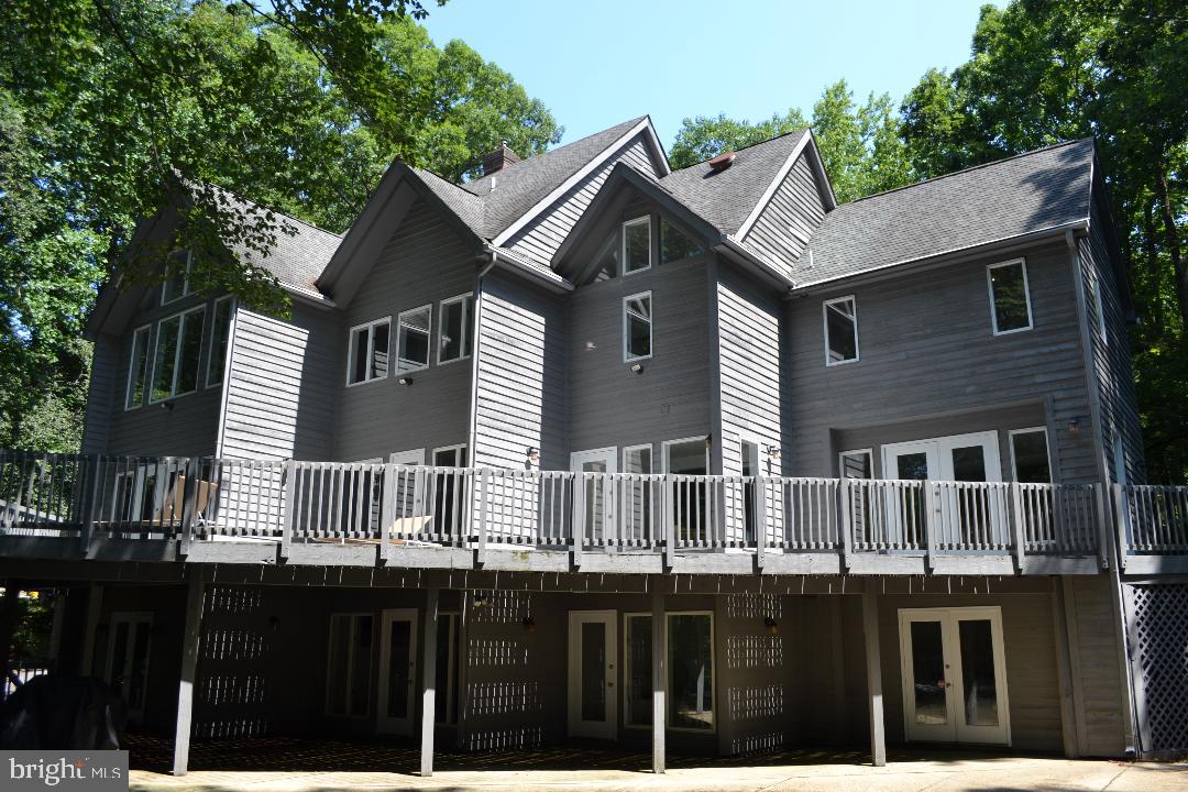 2002 HUNTWOOD DRIVE