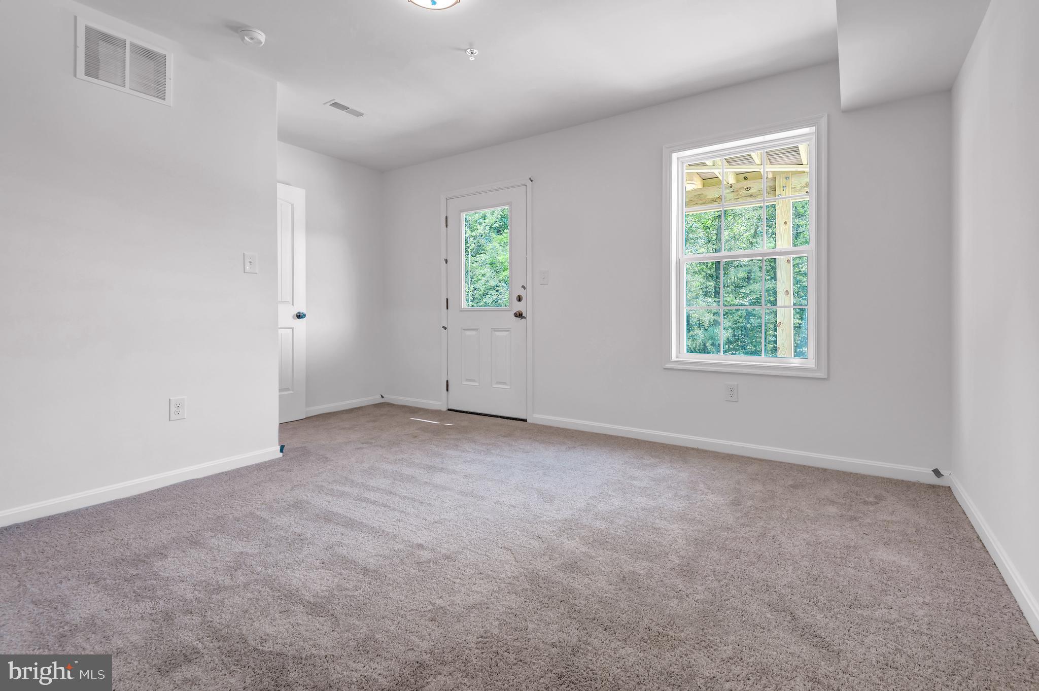 HOLLY OAKS - Residential