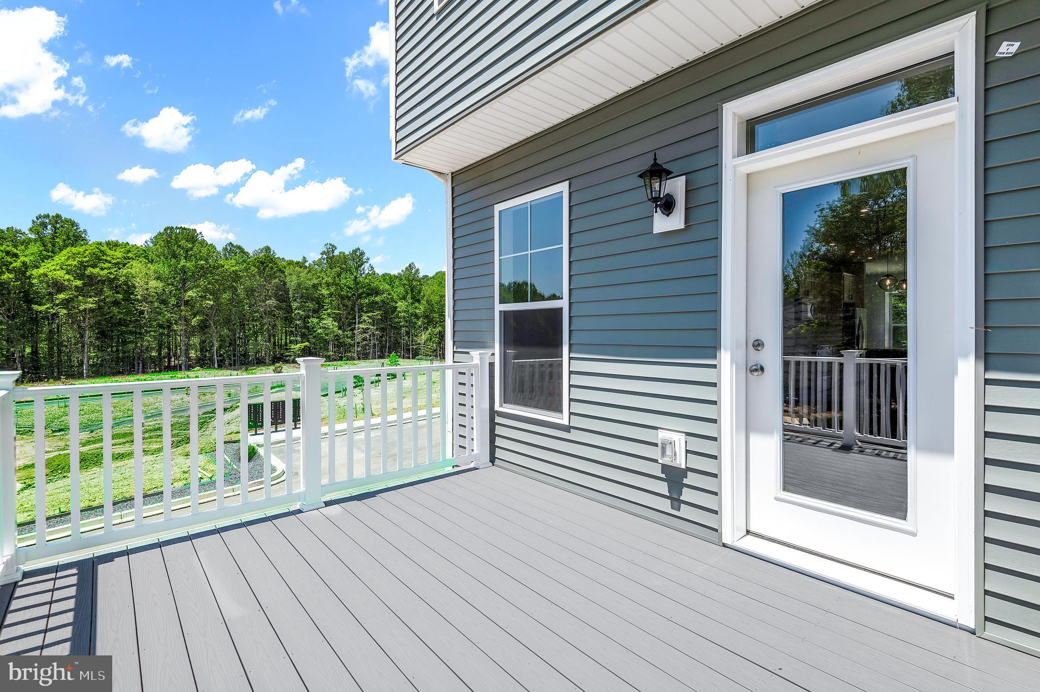 HOLLY OAKS - Residential