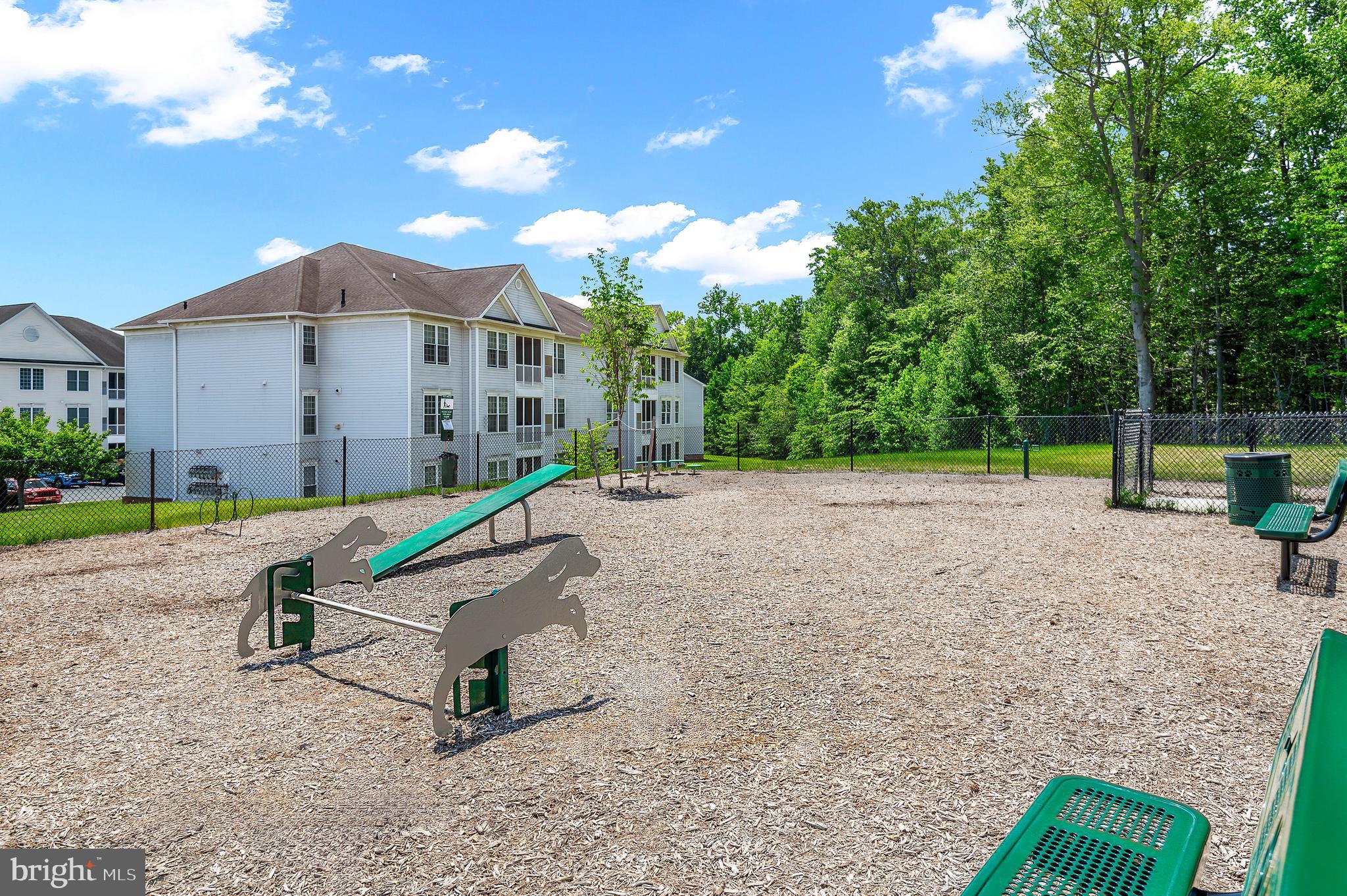 HOLLY OAKS - Residential
