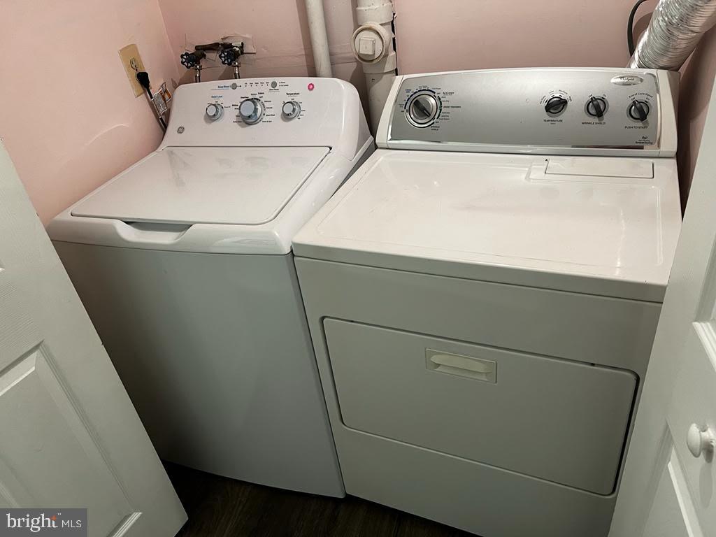 SUGARLAND RUN - Residential Lease