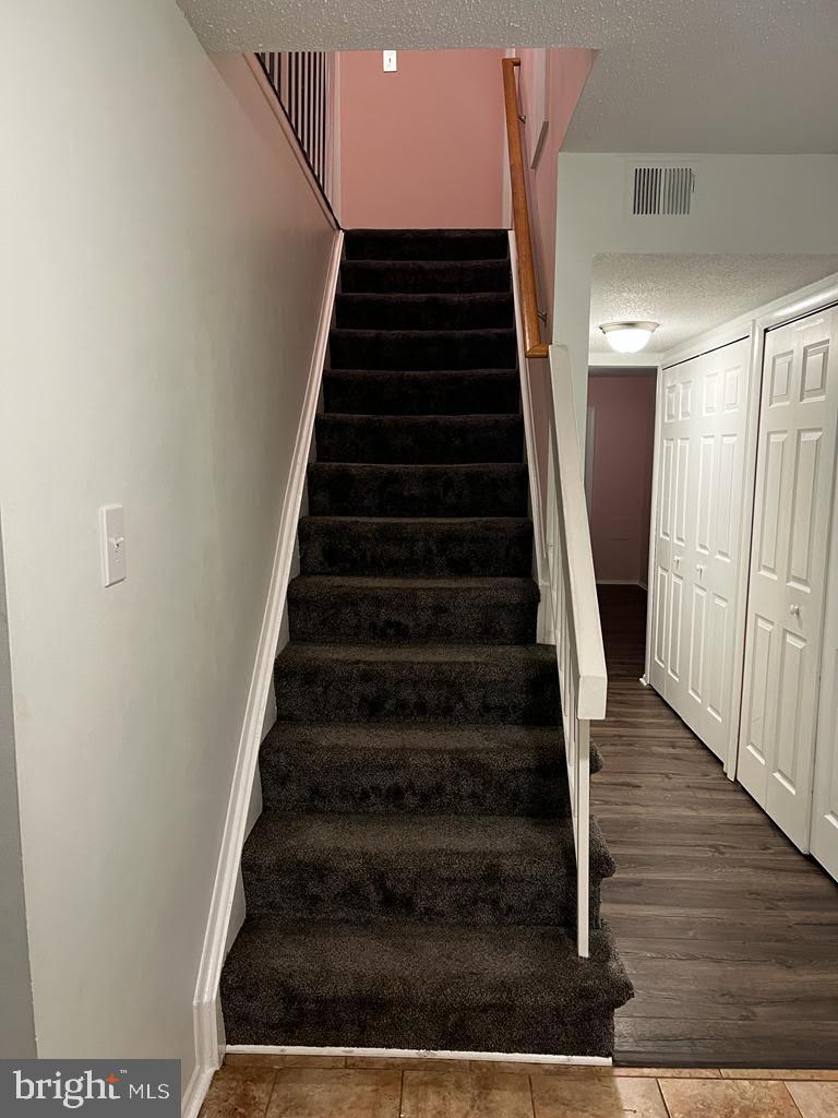 SUGARLAND RUN - Residential Lease