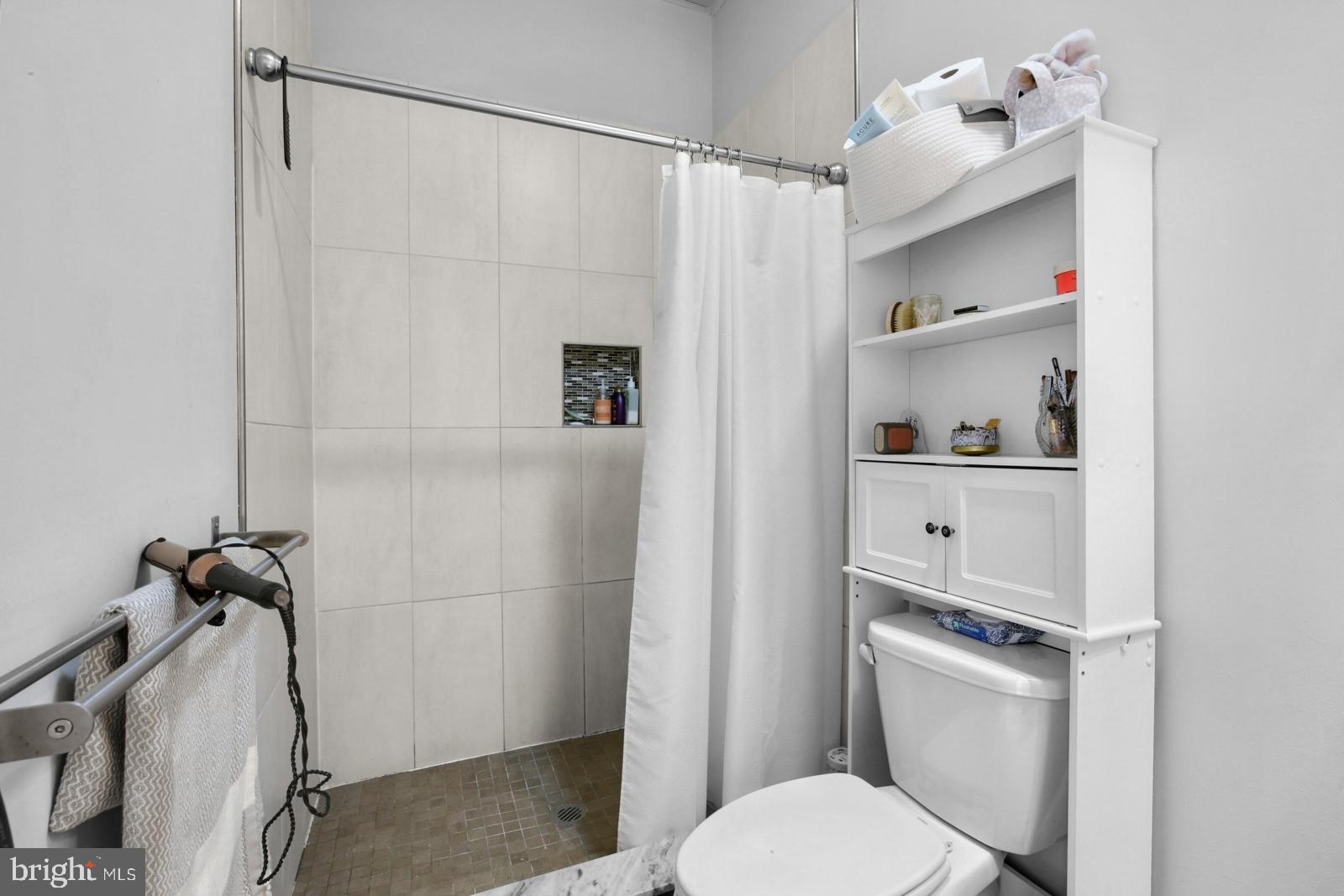 EAST KENSINGTON - Residential Lease