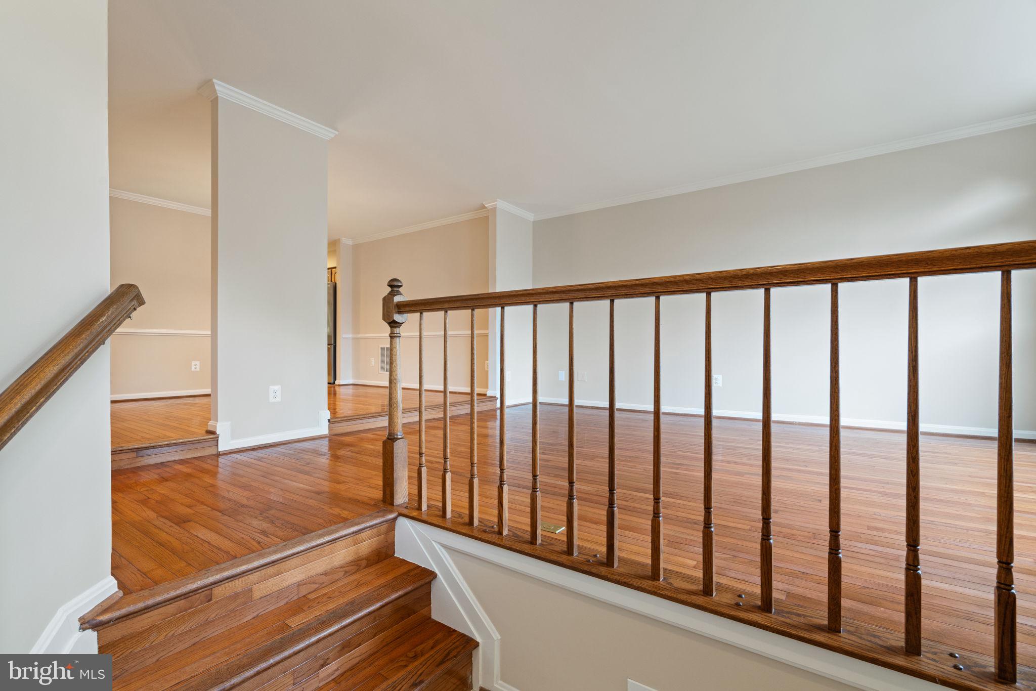 8037 TANWORTH COURT