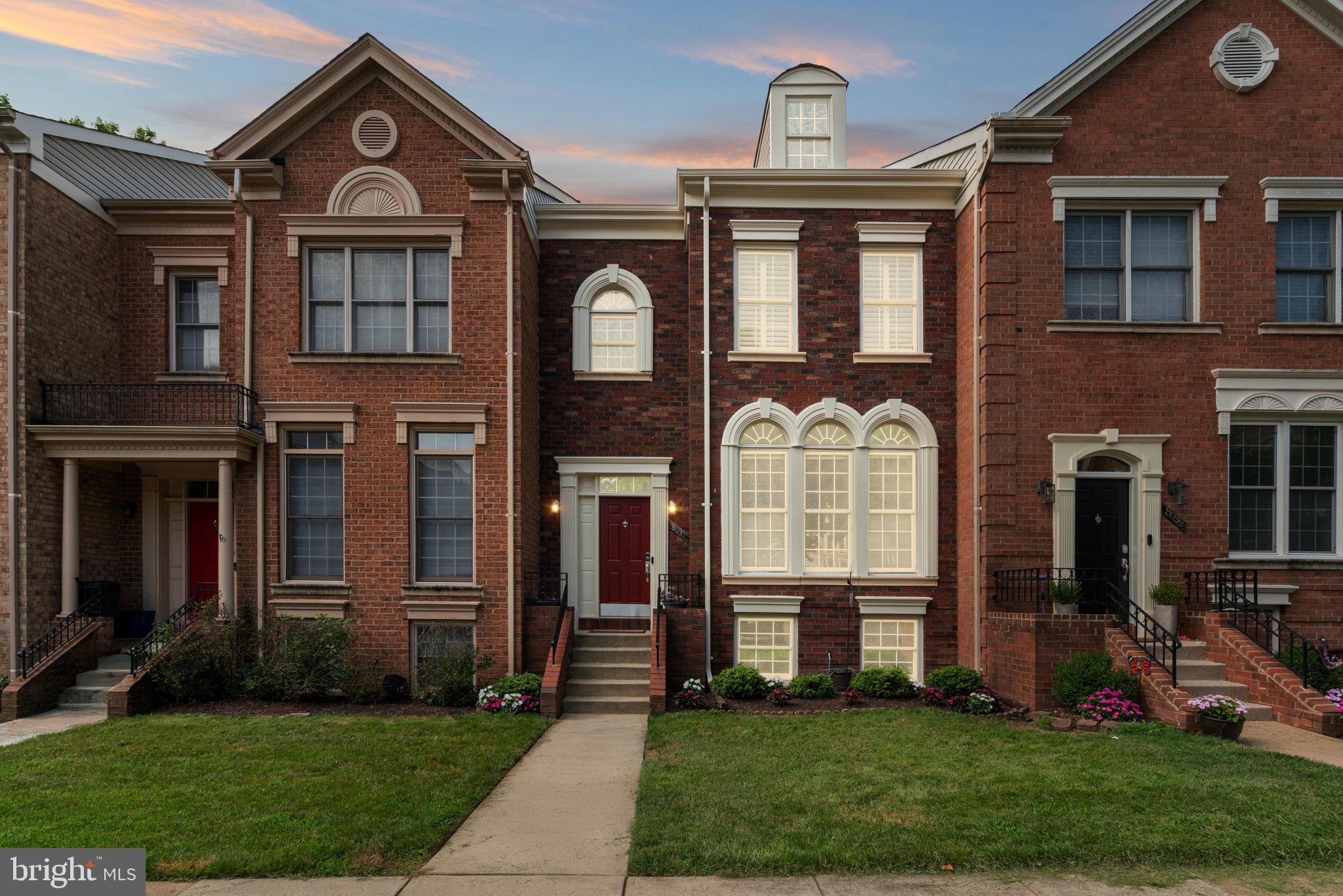 8037 TANWORTH COURT