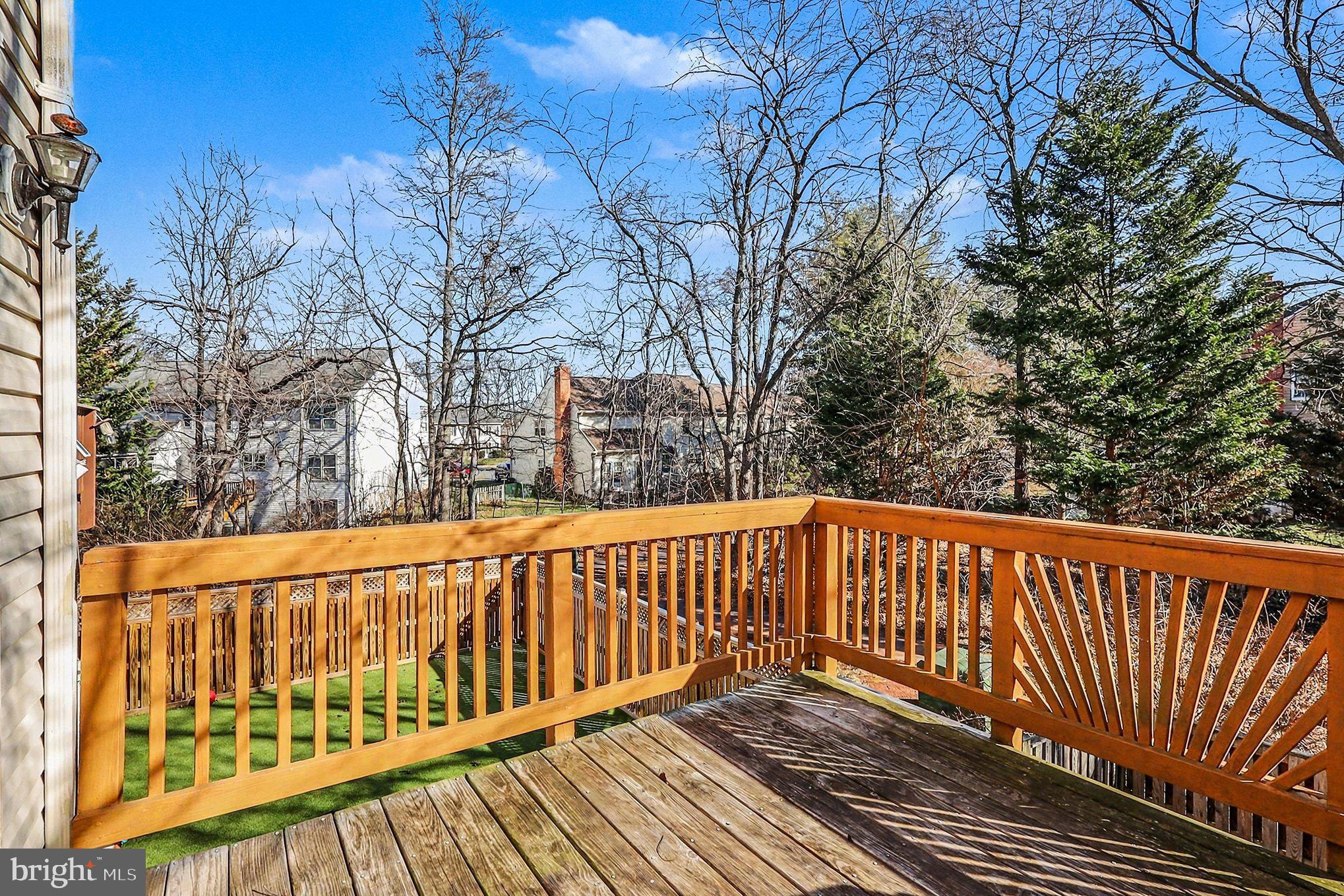 ASHBURN VILLAGE - Residential