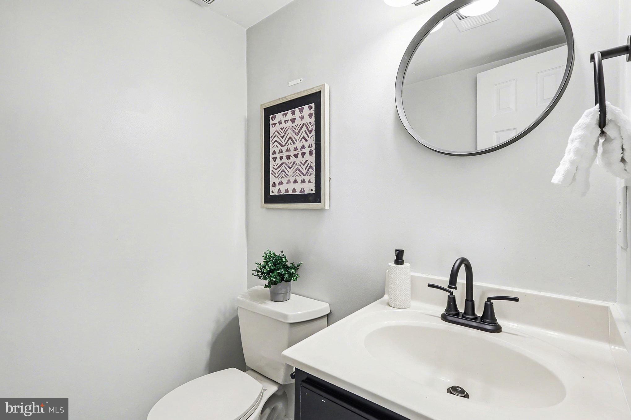 ASHBURN VILLAGE - Residential