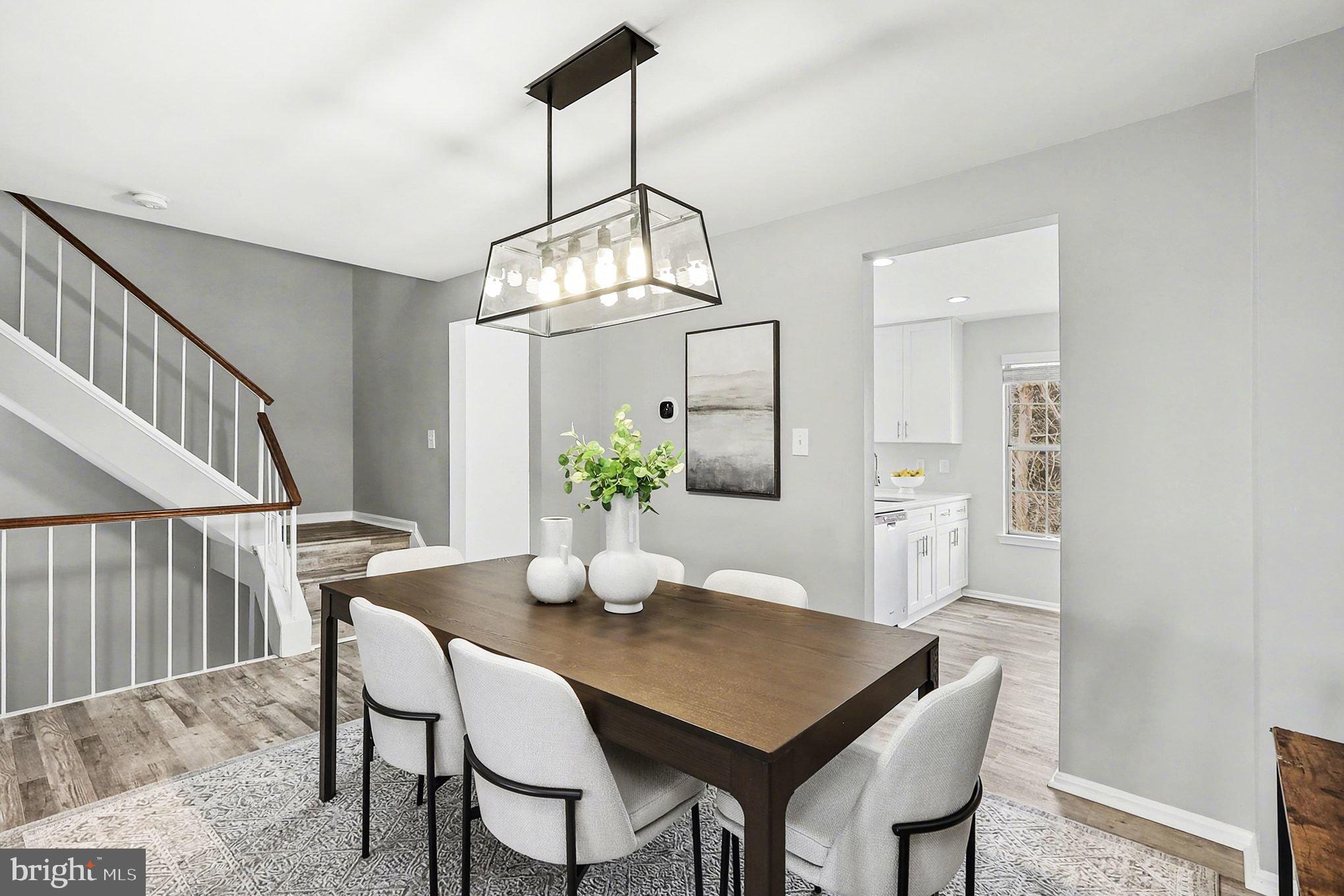 ASHBURN VILLAGE - Residential