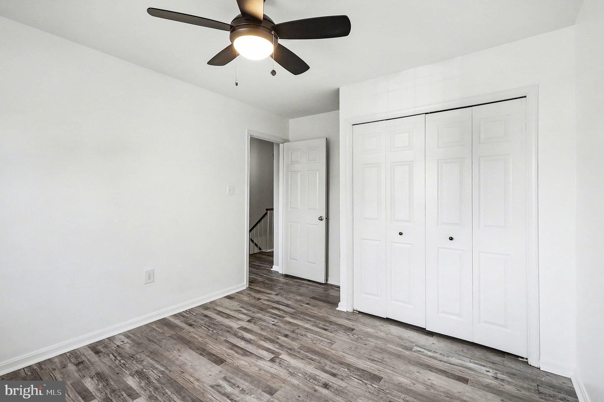 ASHBURN VILLAGE - Residential