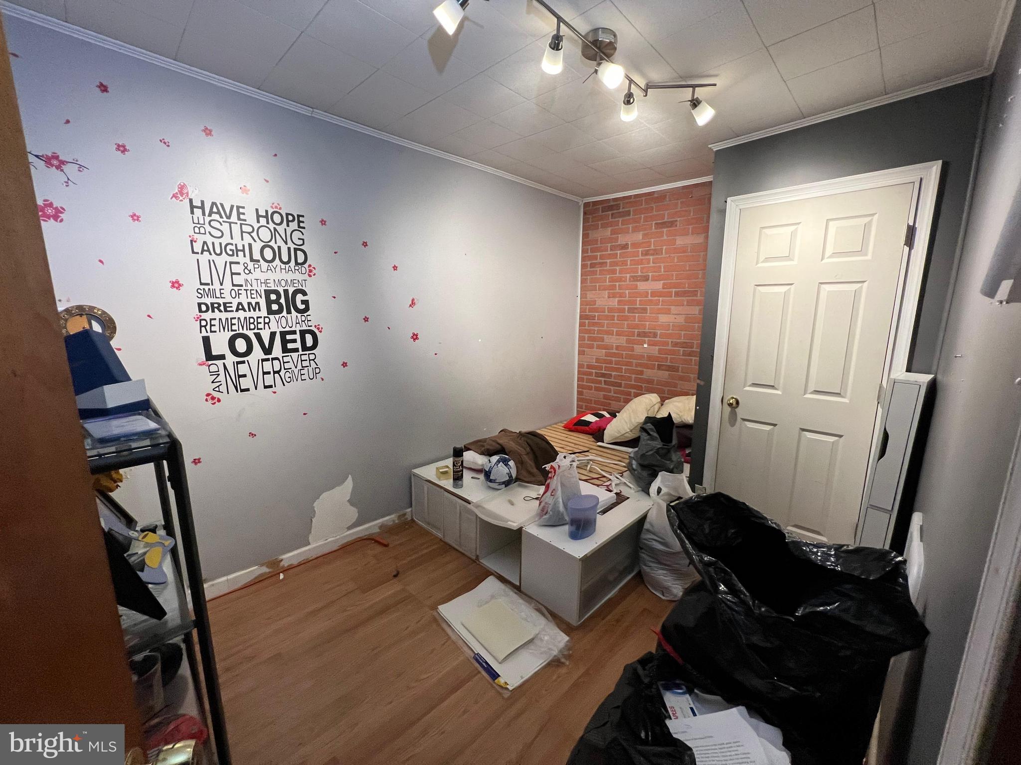 NEWBOLD - Residential