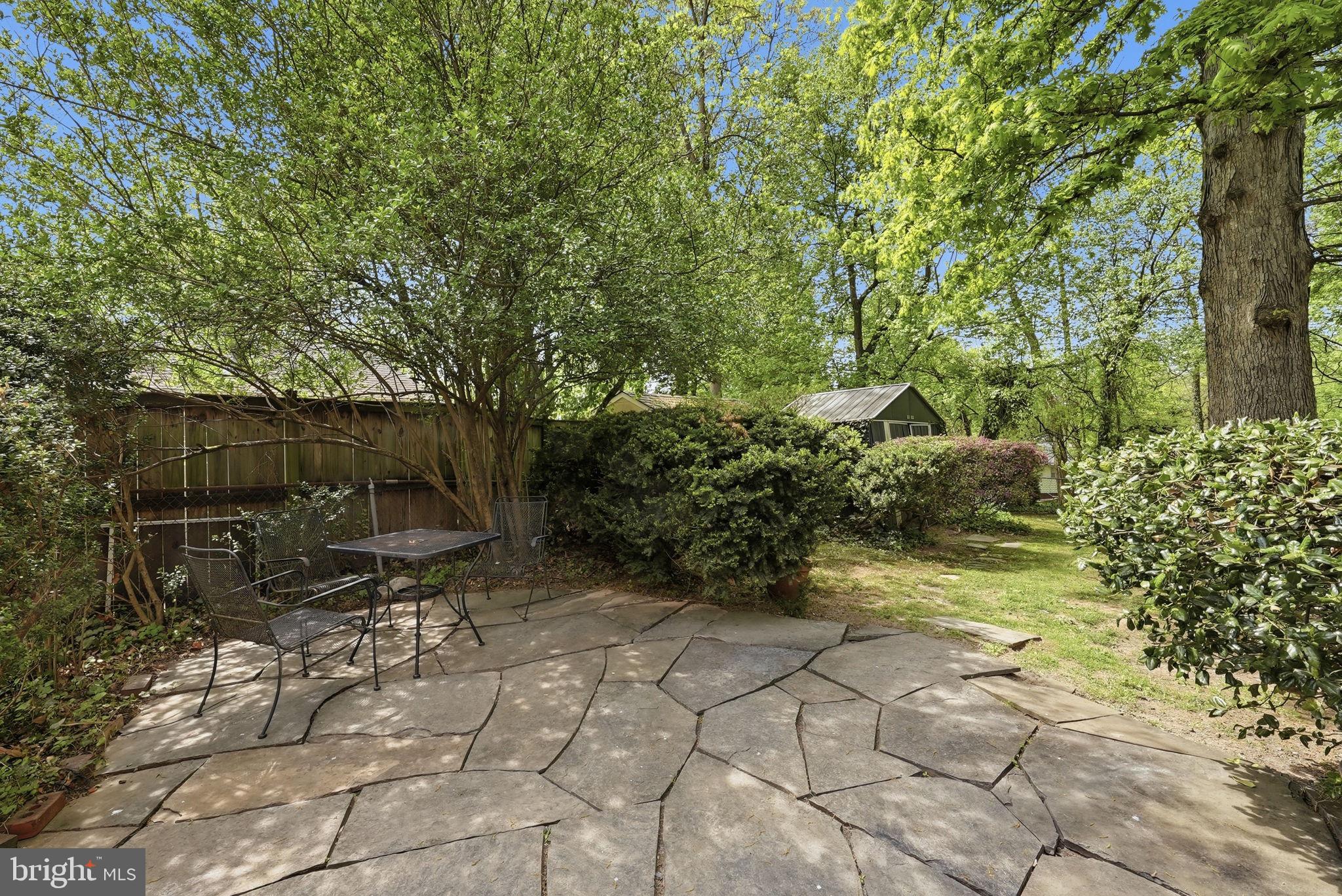 BERKSHIRE OAKWOOD - Residential