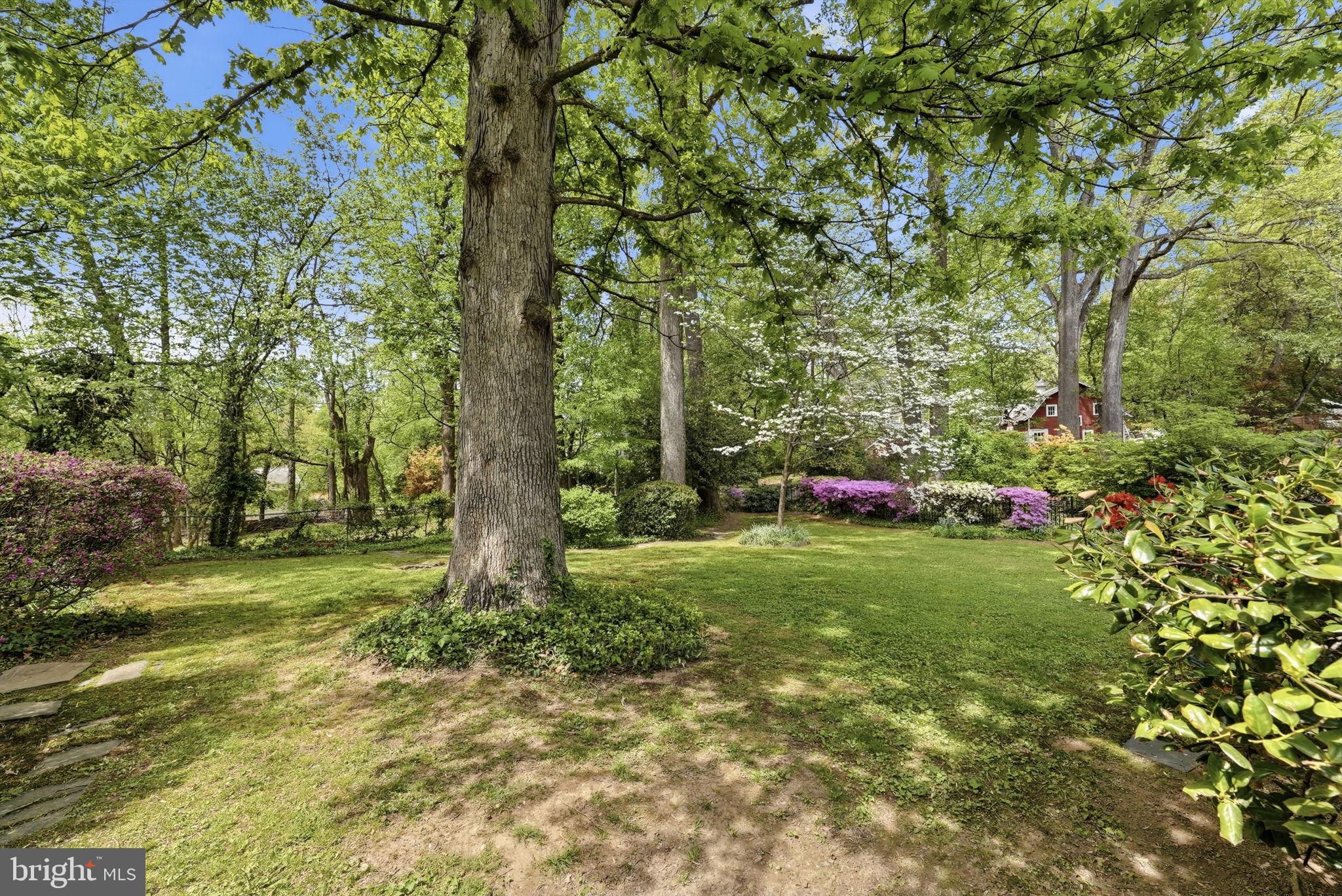 BERKSHIRE OAKWOOD - Residential