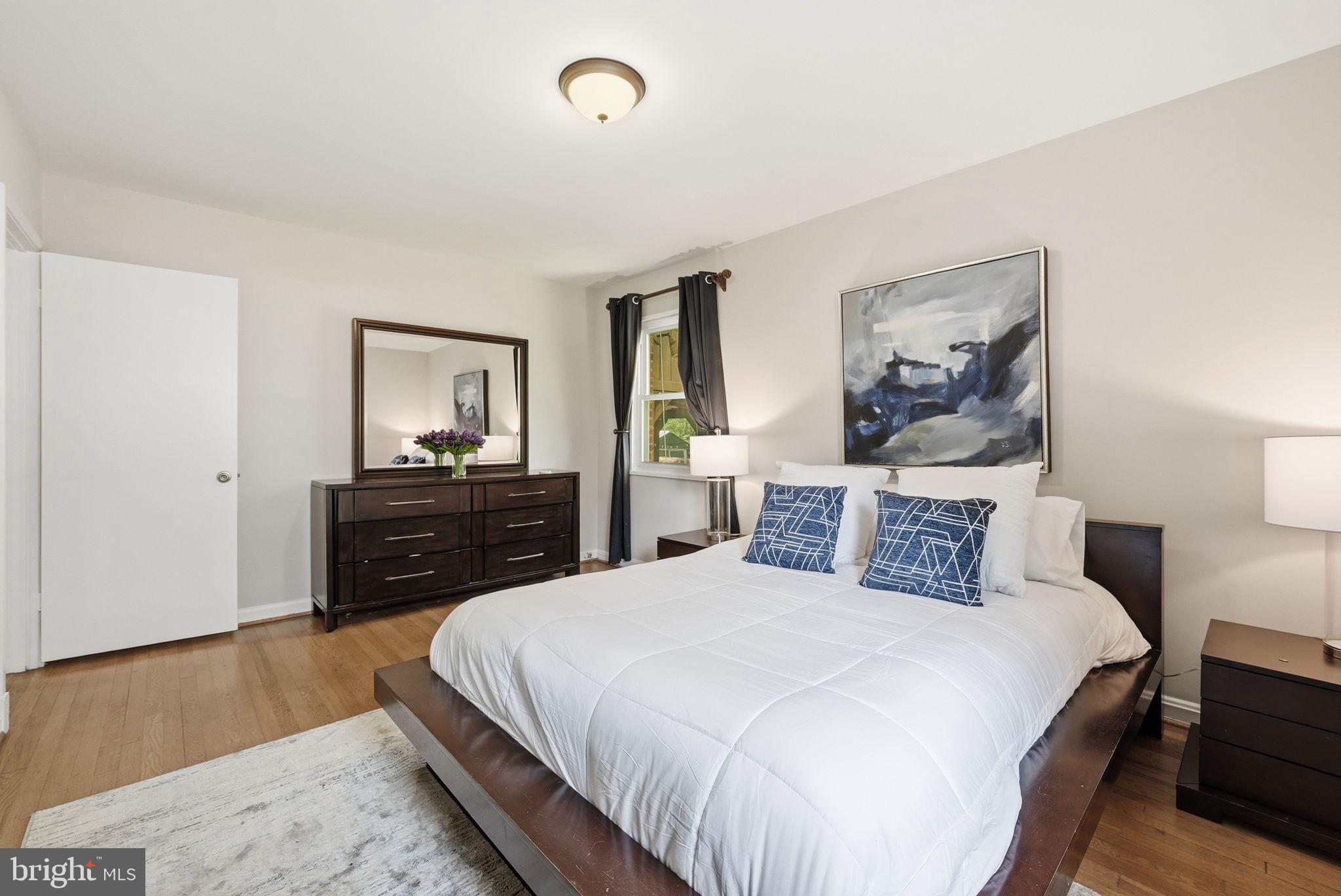 BERKSHIRE OAKWOOD - Residential