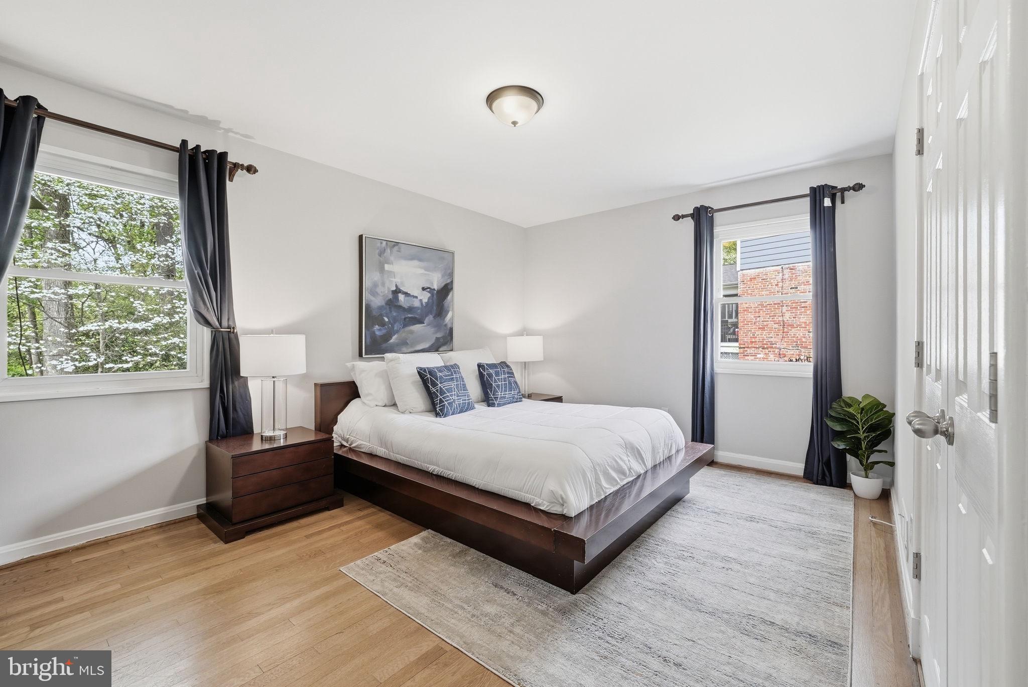 BERKSHIRE OAKWOOD - Residential