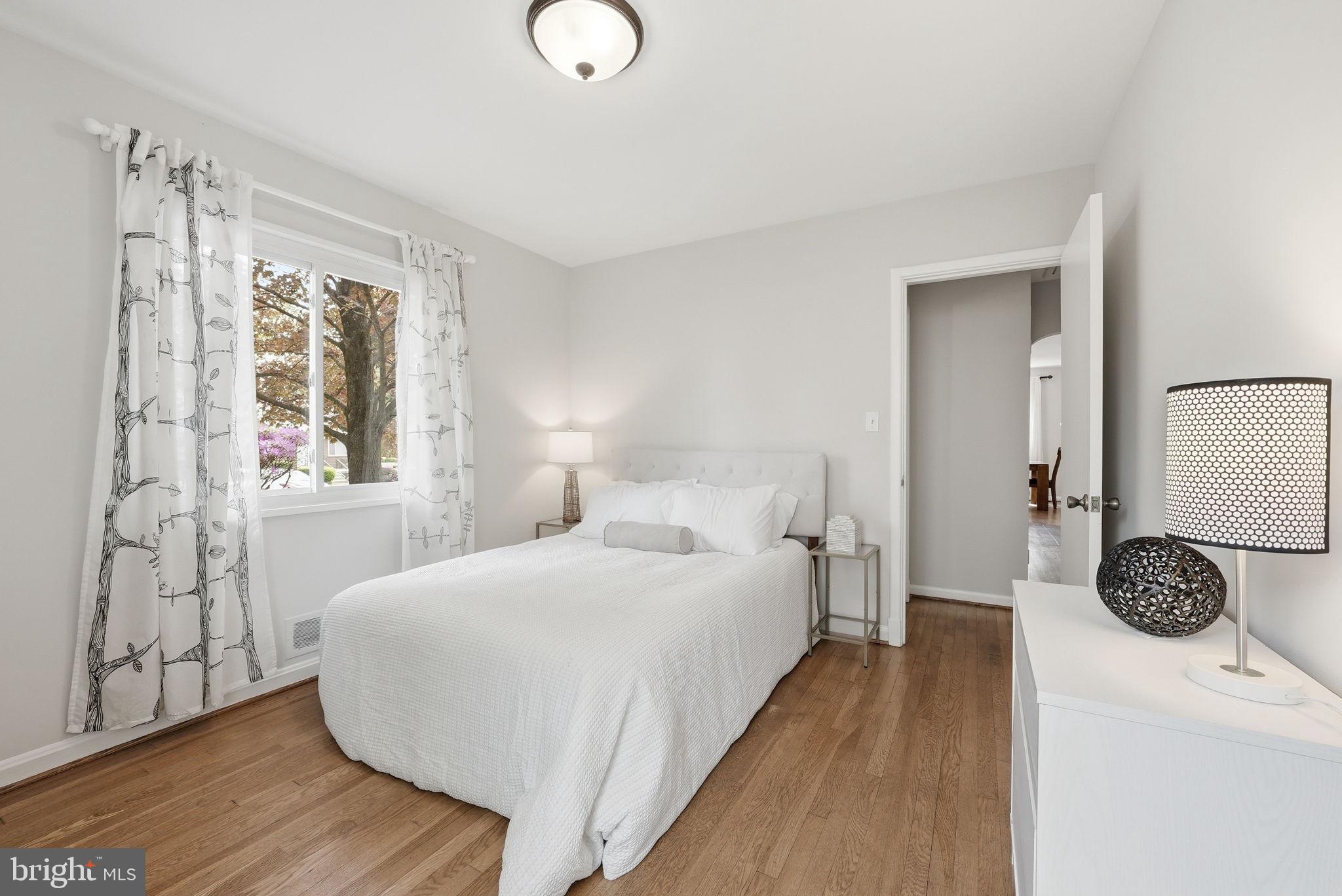 BERKSHIRE OAKWOOD - Residential