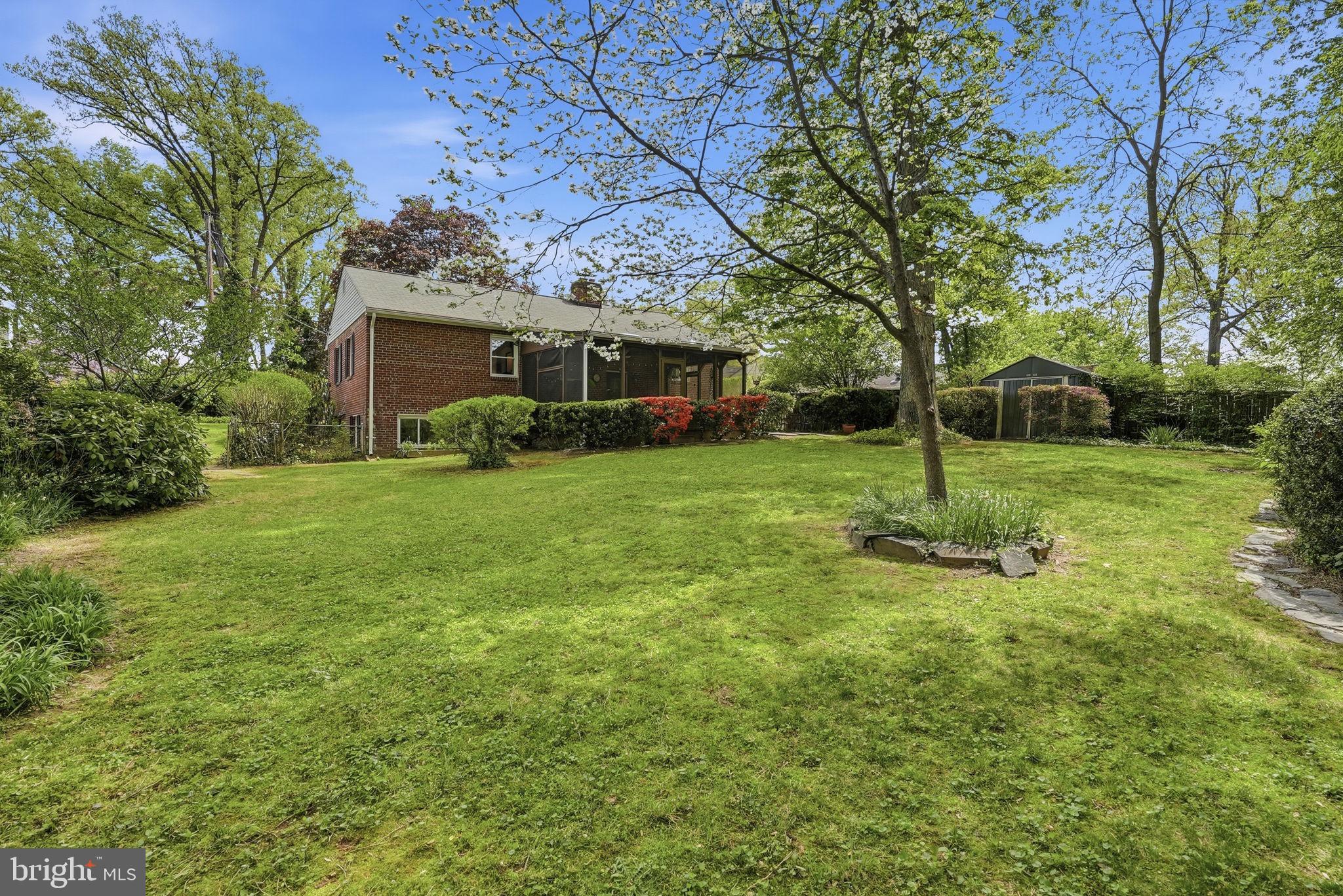 BERKSHIRE OAKWOOD - Residential