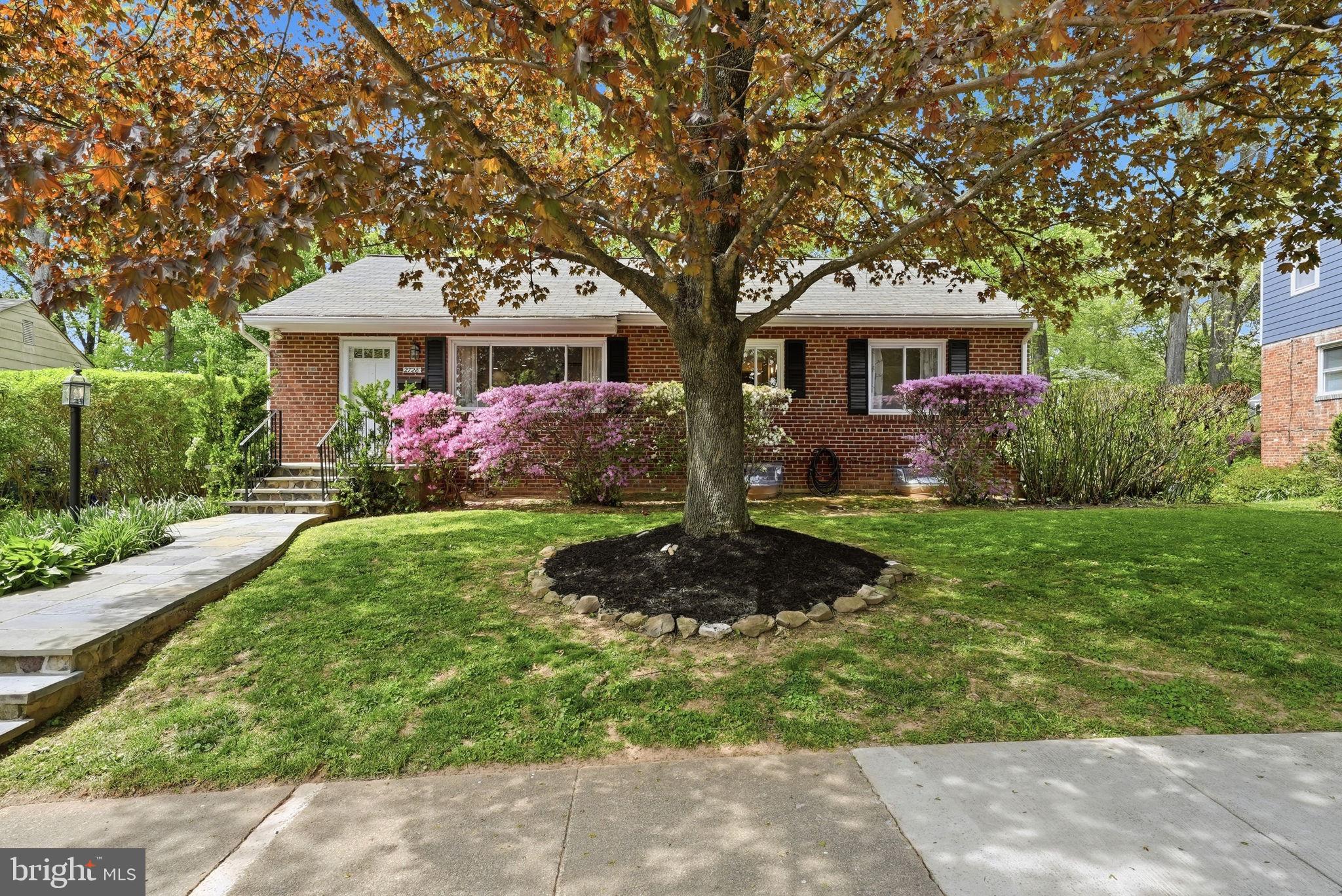 BERKSHIRE OAKWOOD - Residential