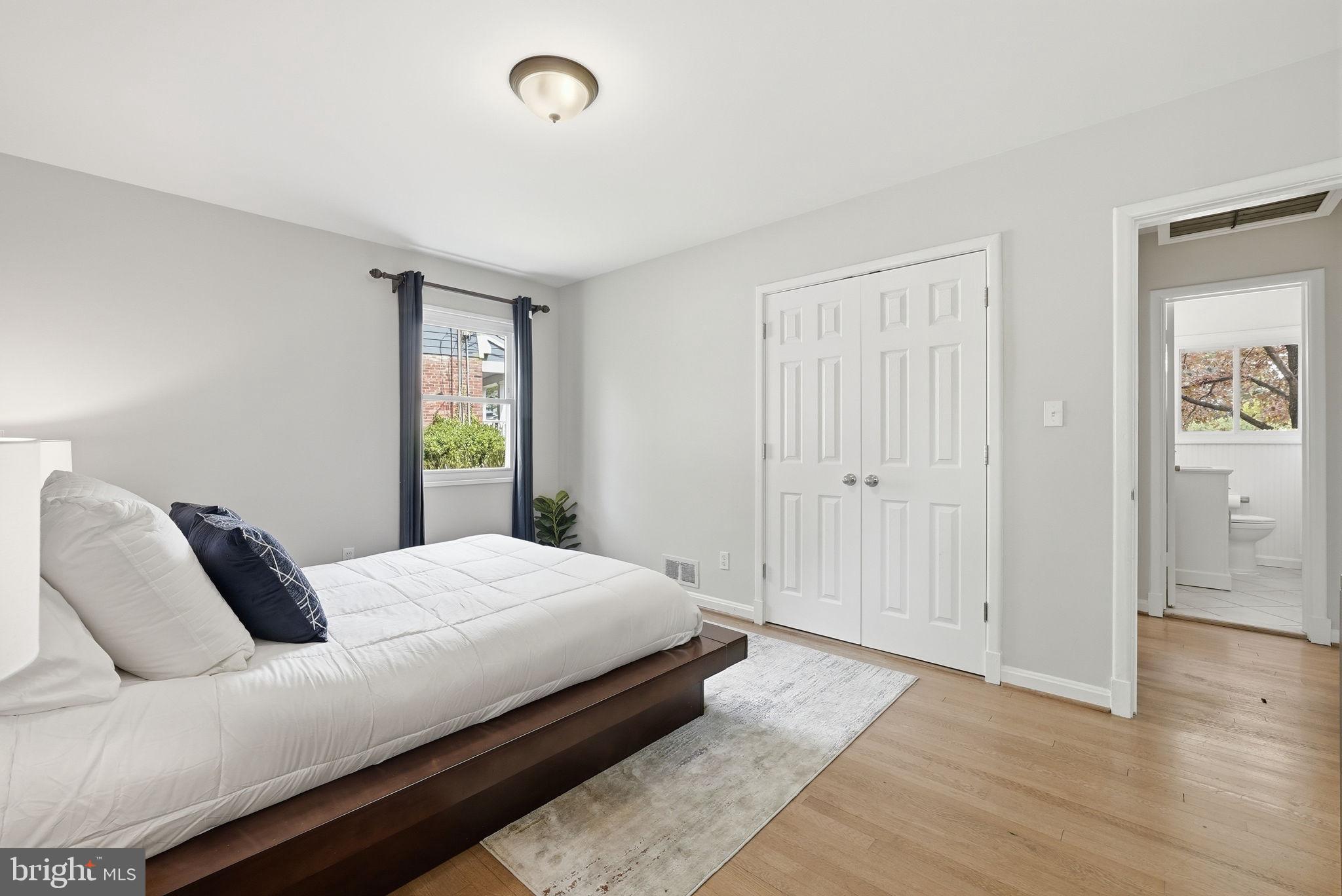 BERKSHIRE OAKWOOD - Residential