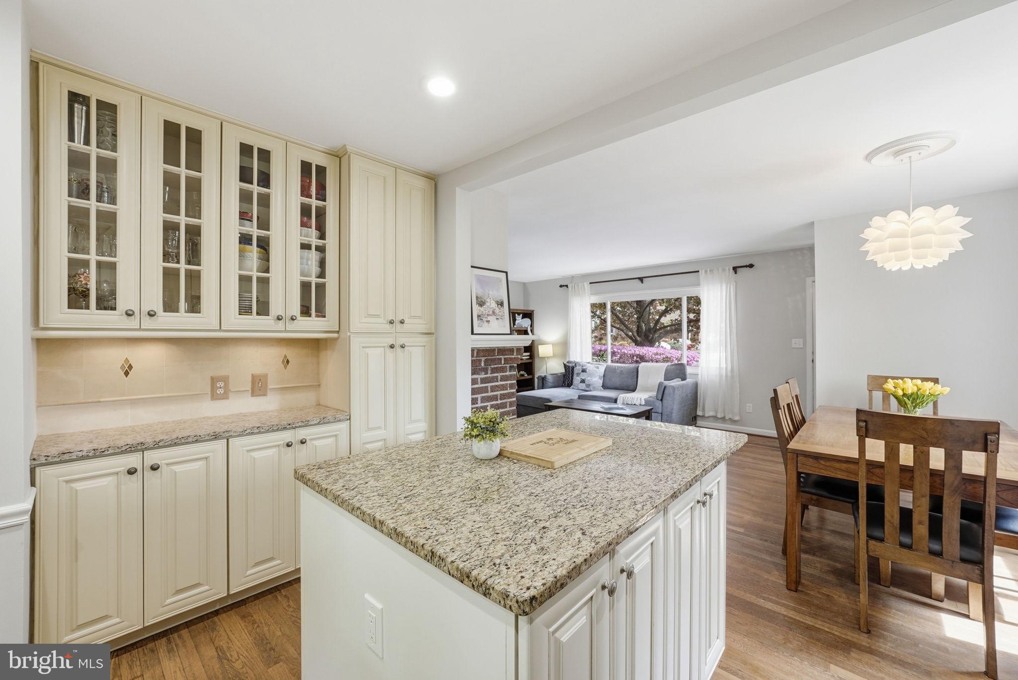 BERKSHIRE OAKWOOD - Residential