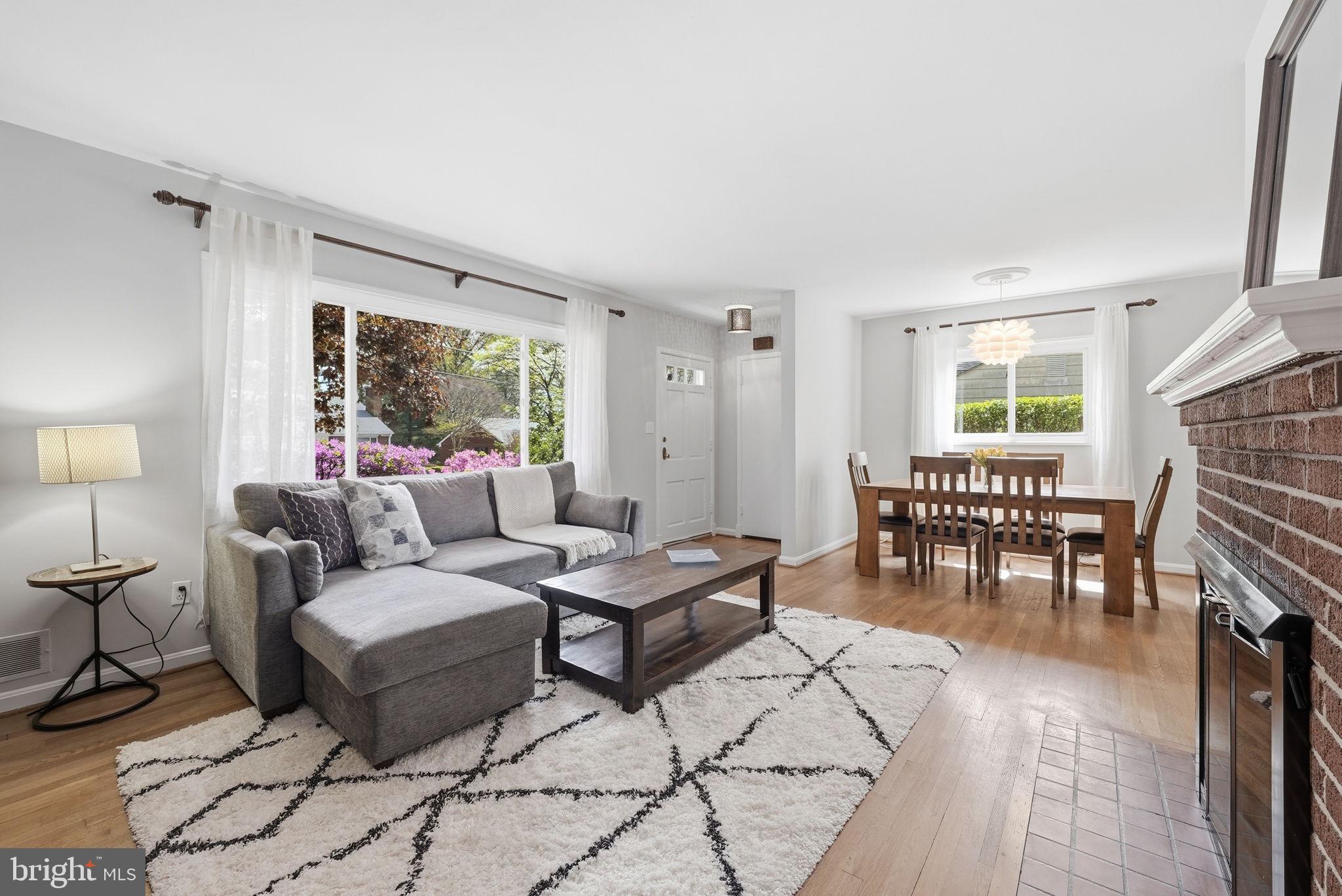 BERKSHIRE OAKWOOD - Residential