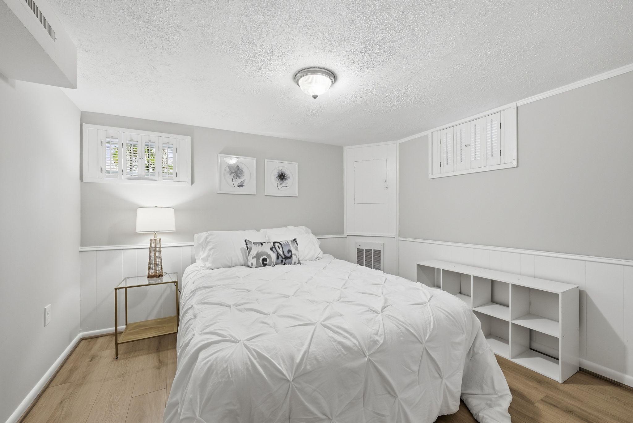 BERKSHIRE OAKWOOD - Residential