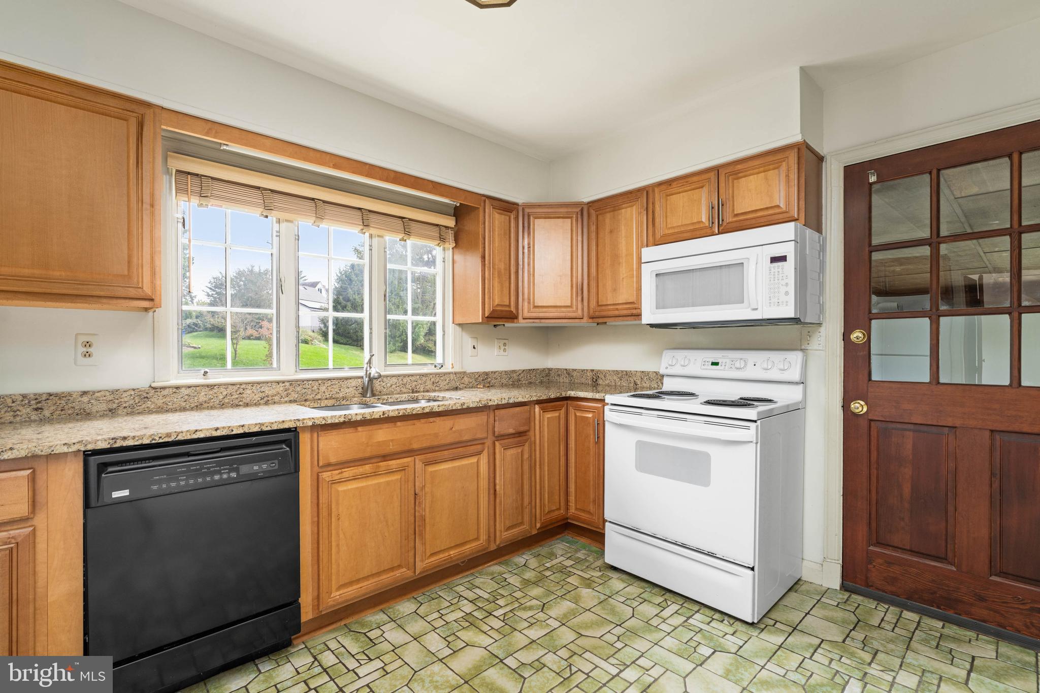 RUXTON - Residential