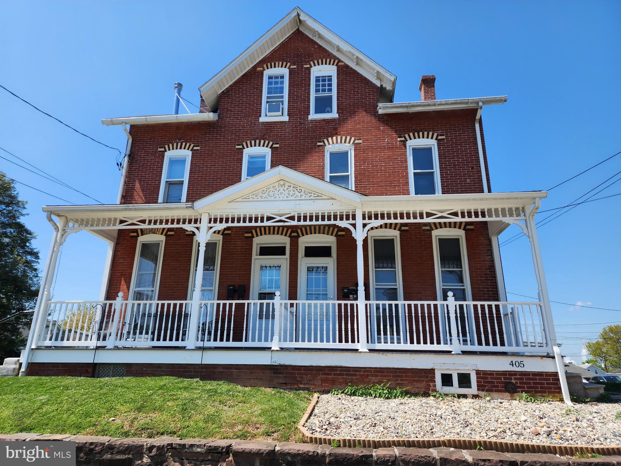 405 WALNUT STREET 2