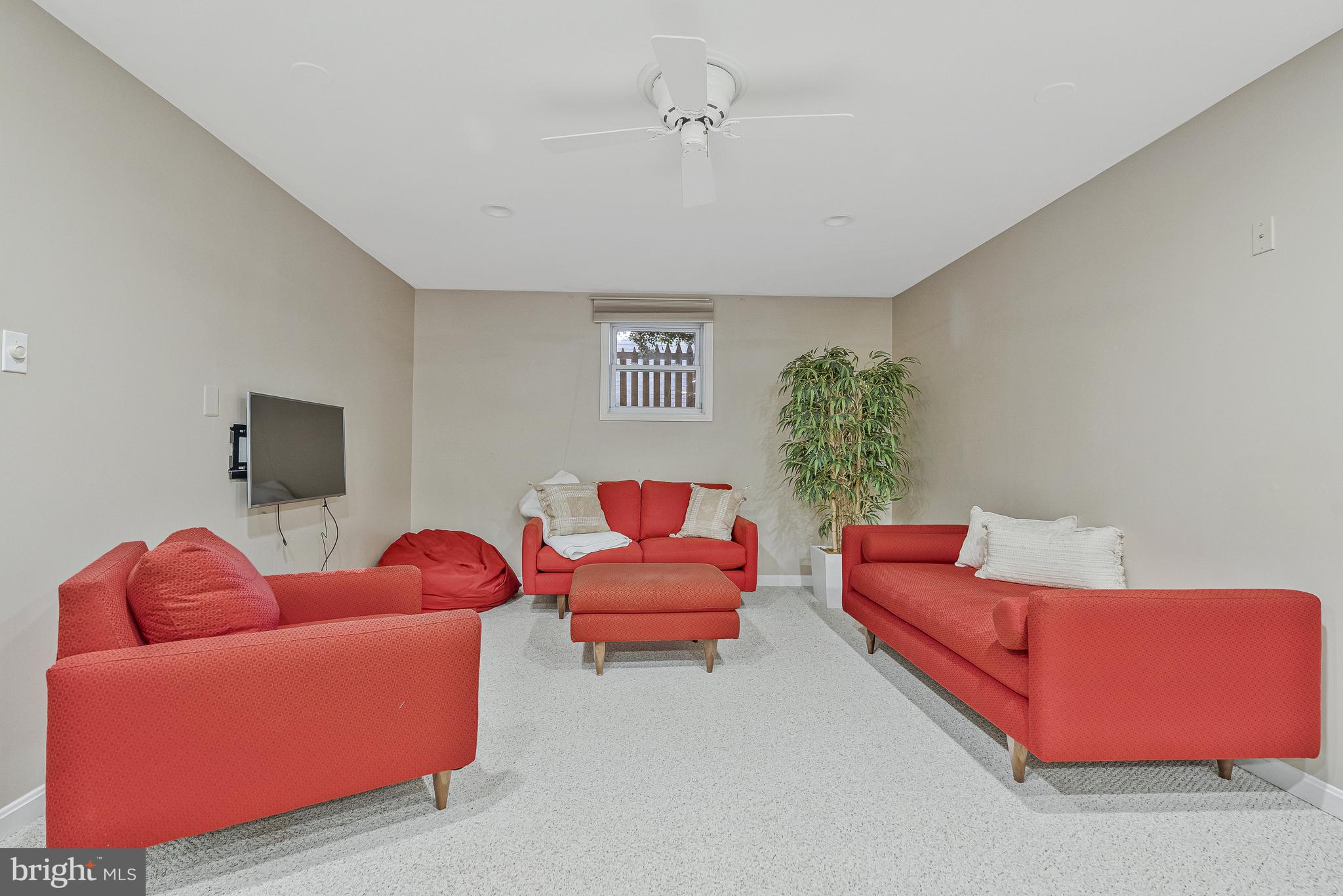 MC LEAN HAMLET - Residential