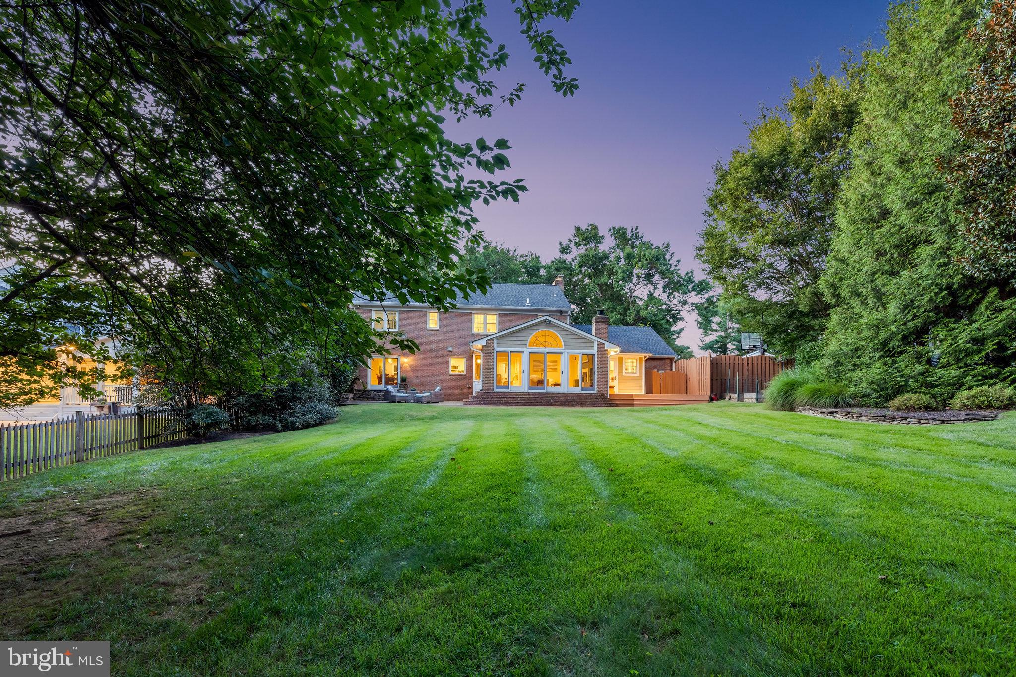 MC LEAN HAMLET - Residential