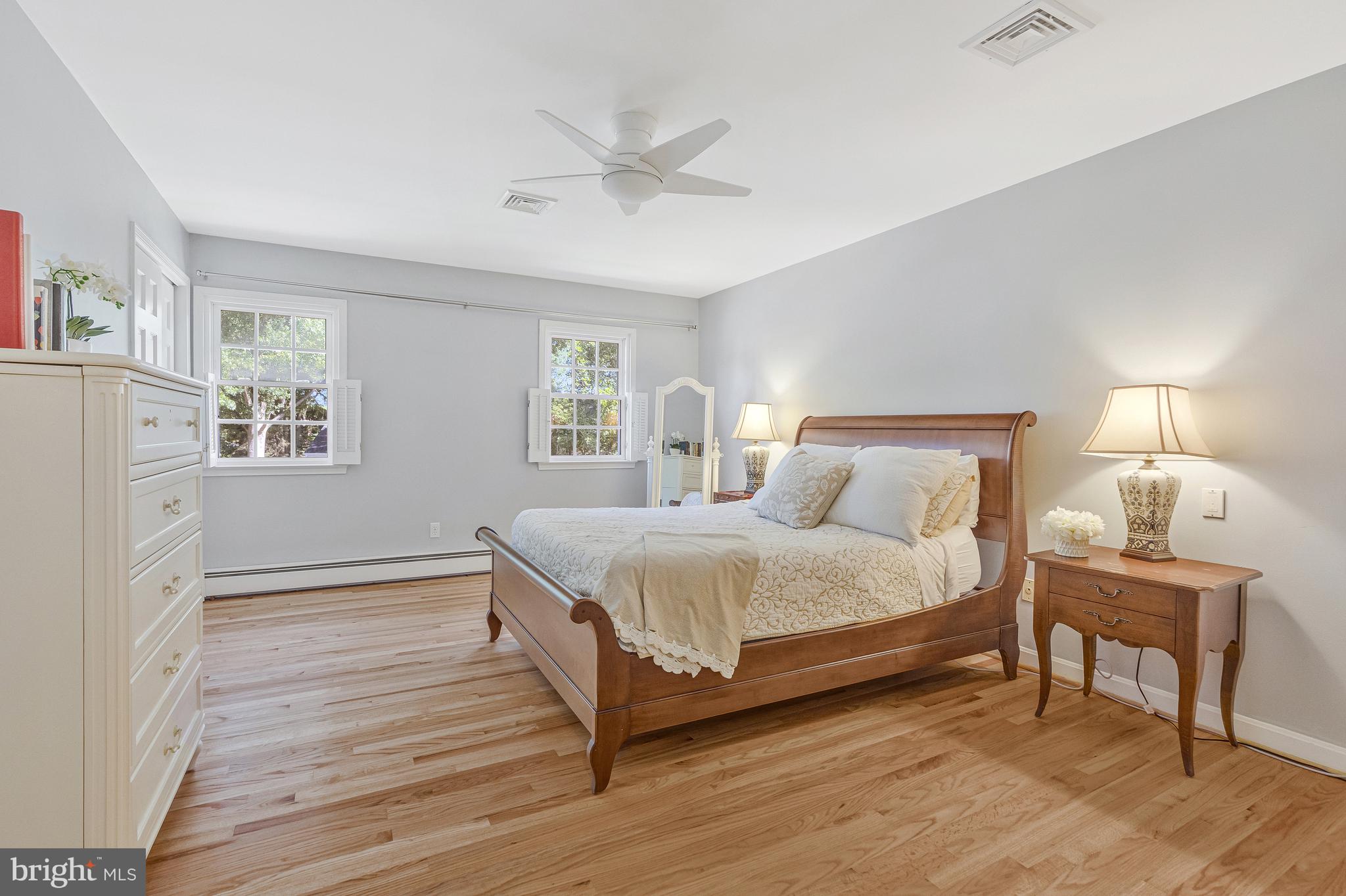 MC LEAN HAMLET - Residential