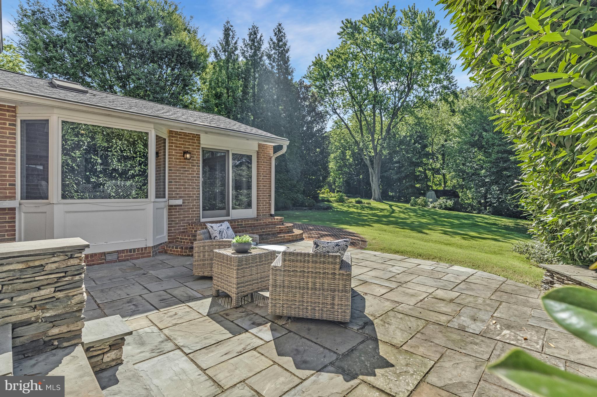 MC LEAN HAMLET - Residential