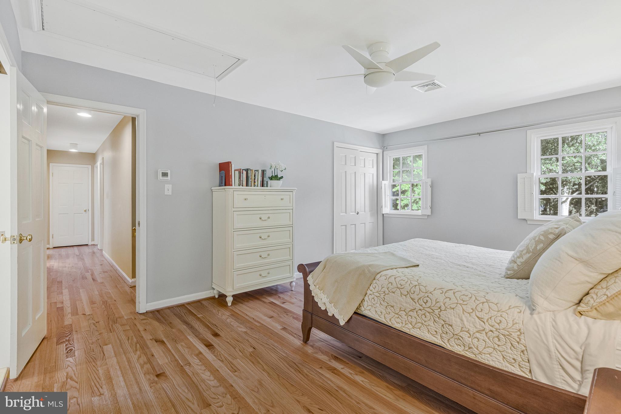 MC LEAN HAMLET - Residential