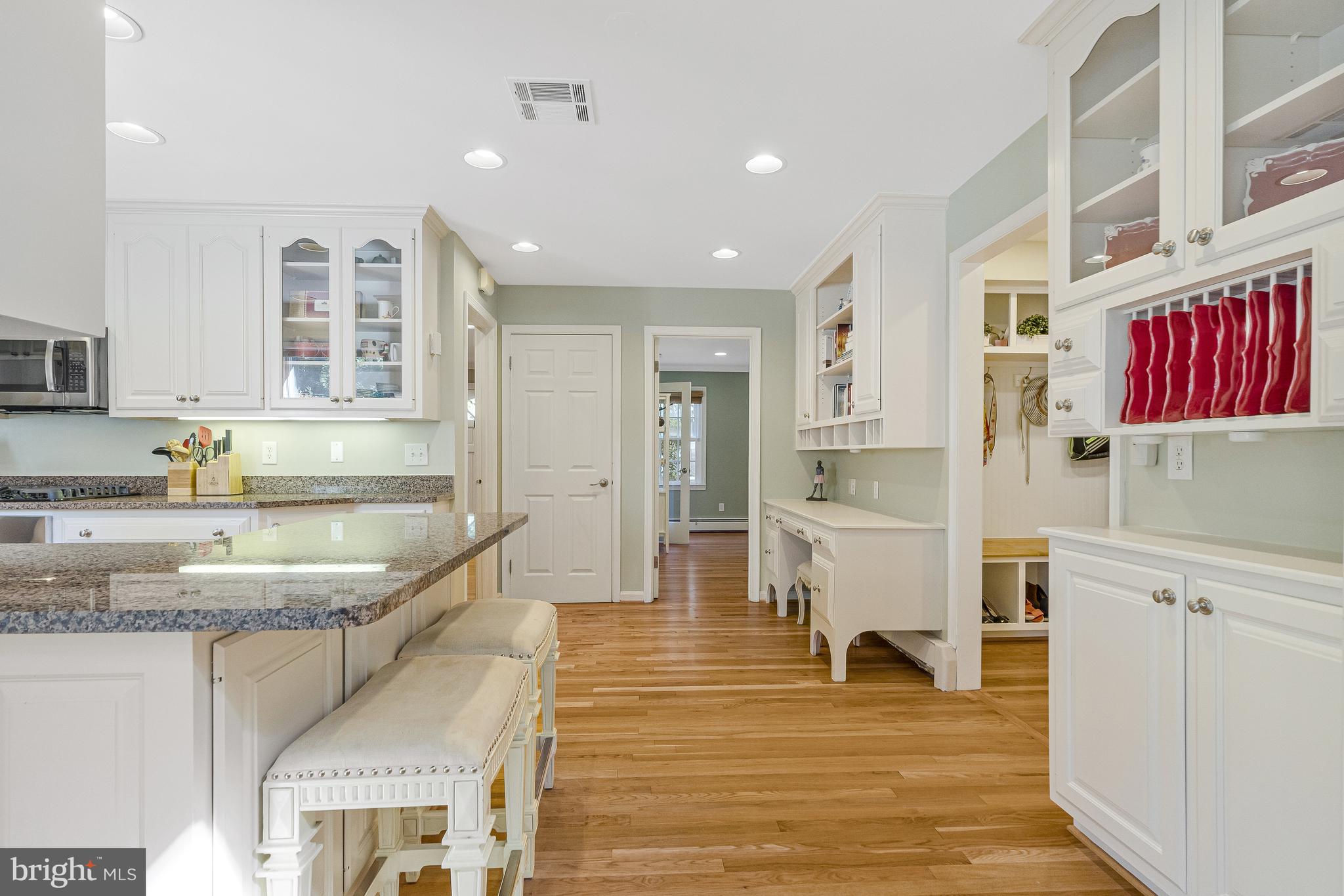 MC LEAN HAMLET - Residential