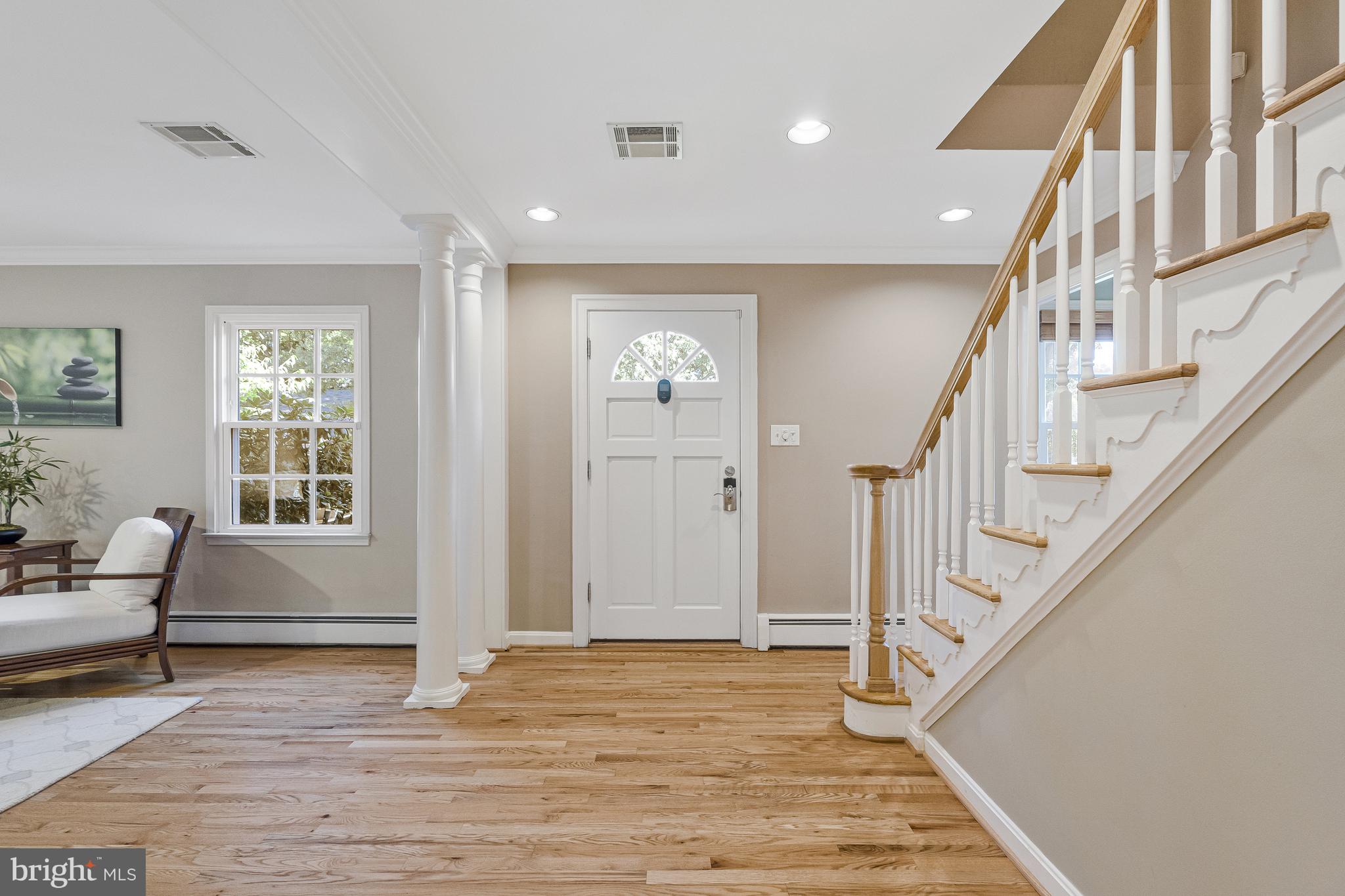 MC LEAN HAMLET - Residential