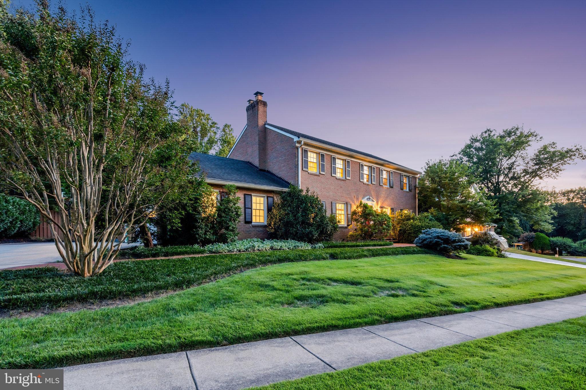 MC LEAN HAMLET - Residential