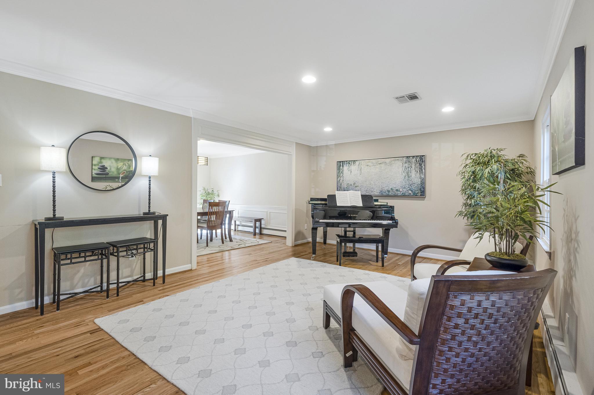 MC LEAN HAMLET - Residential