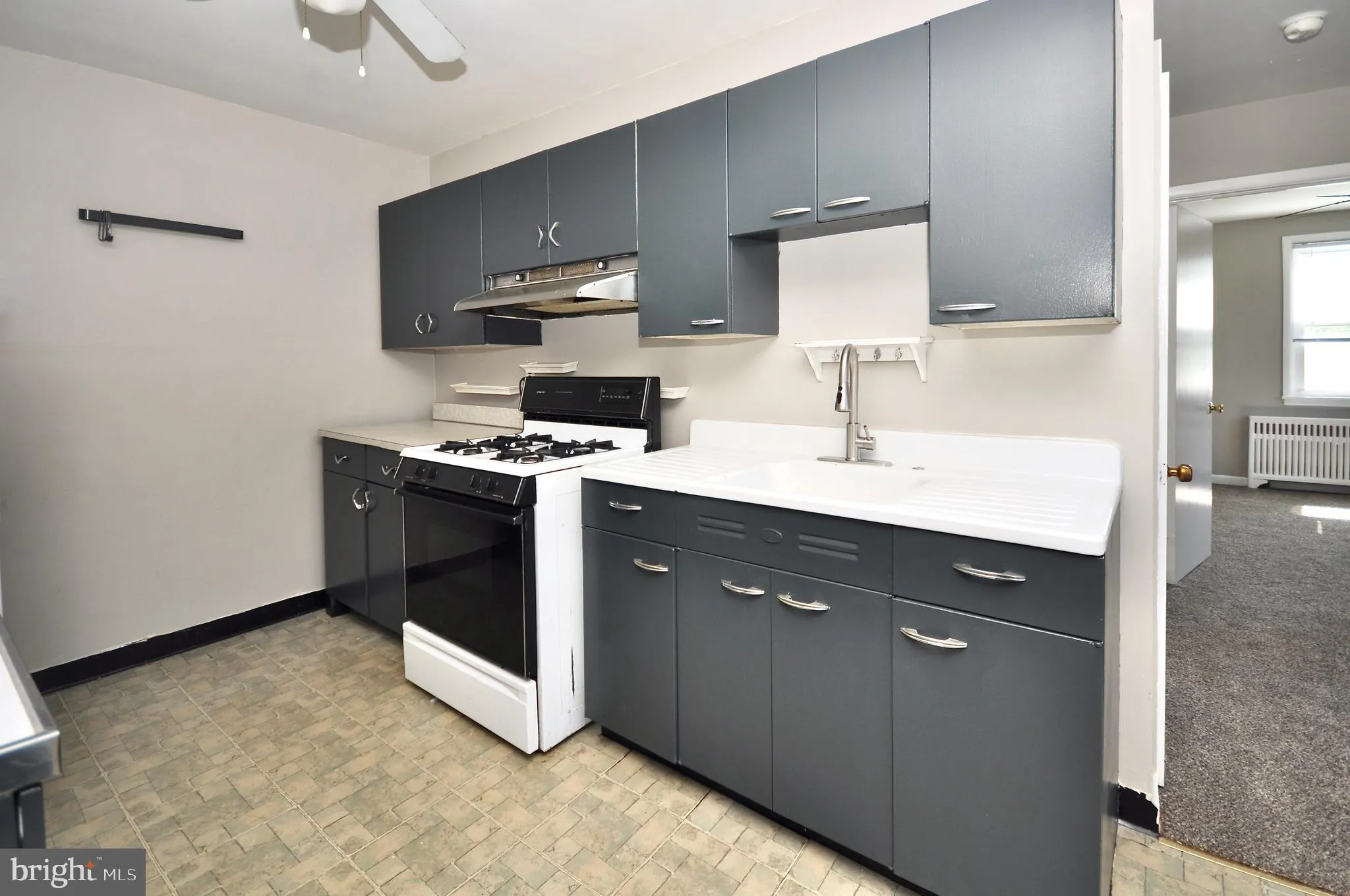 Philadelphia, Pennsylvania 19111, United States, 2 Bedrooms Bedrooms, ,1 BathroomBathrooms,Residential,Active,227220