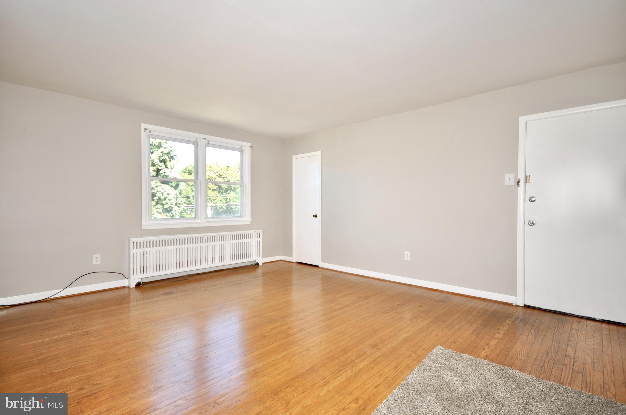 8035 PINE ROAD 2ND FLOOR