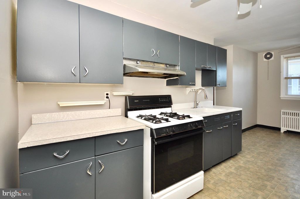 Photo of 8035 Pine Road #2ND FL., PHILADELPHIA, PA 19111 (MLS # PAPH2547340)