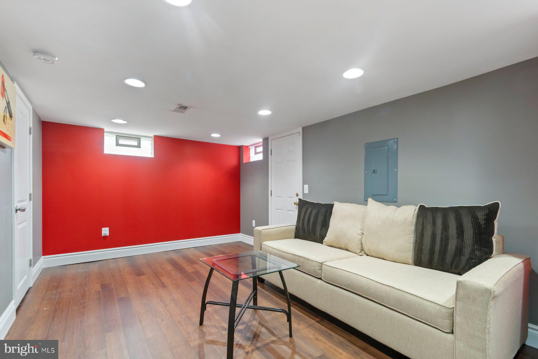 NEW NORTHWOOD - Residential