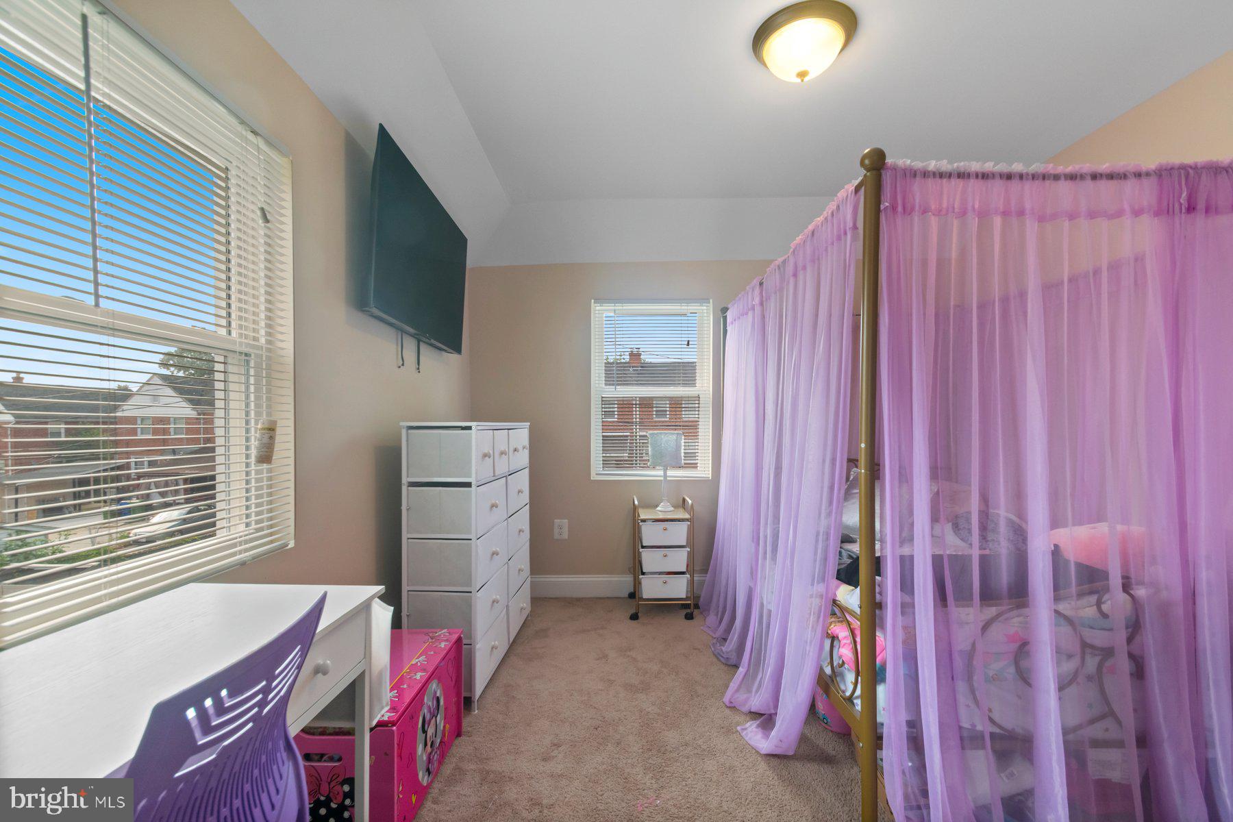 NEW NORTHWOOD - Residential