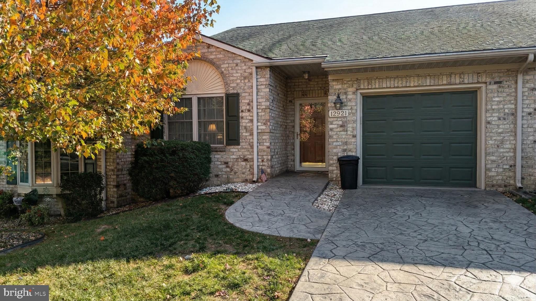 CORTLAND MANOR - Residential