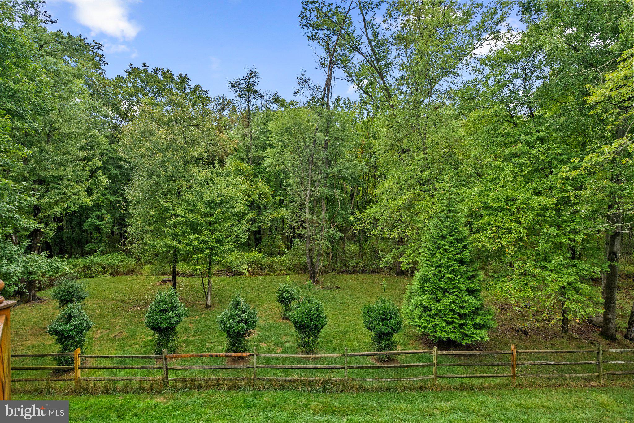 WILLOWS OF POTOMAC - Residential