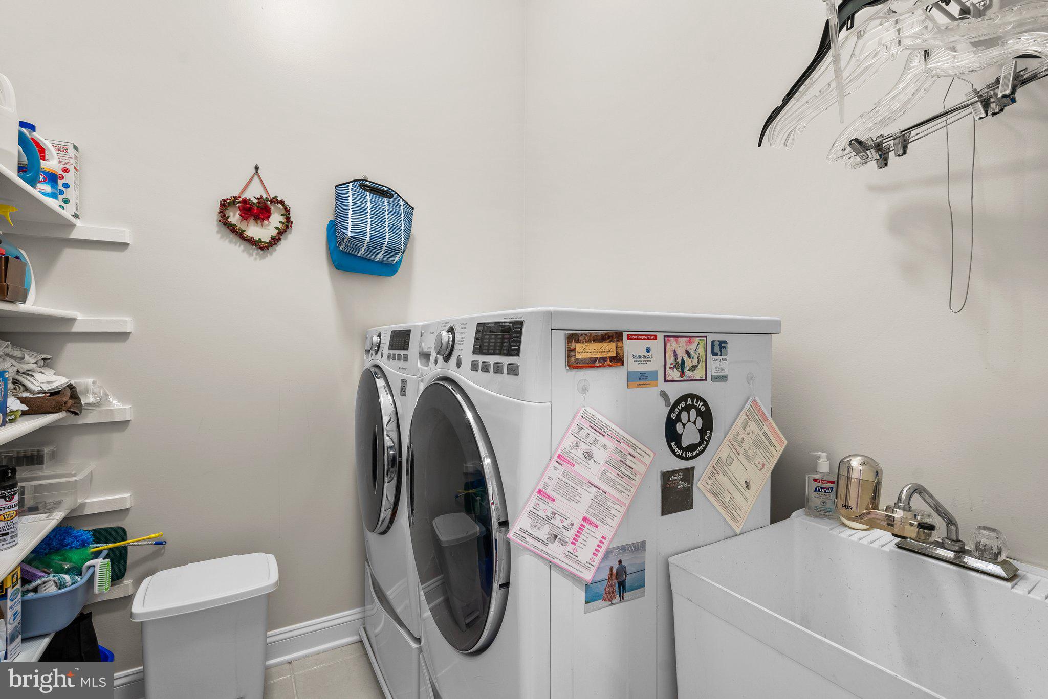 WILLOWS OF POTOMAC - Residential