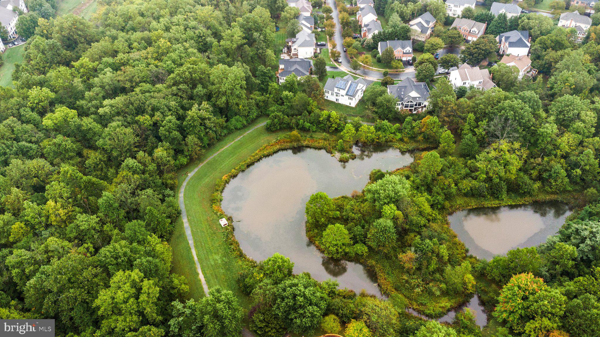 WILLOWS OF POTOMAC - Residential