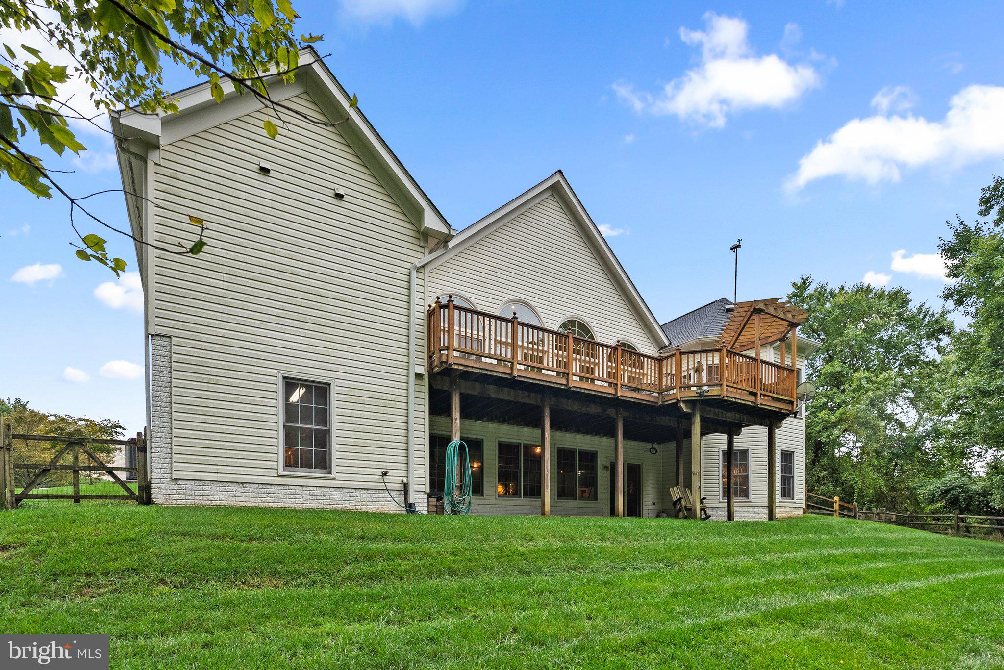 WILLOWS OF POTOMAC - Residential