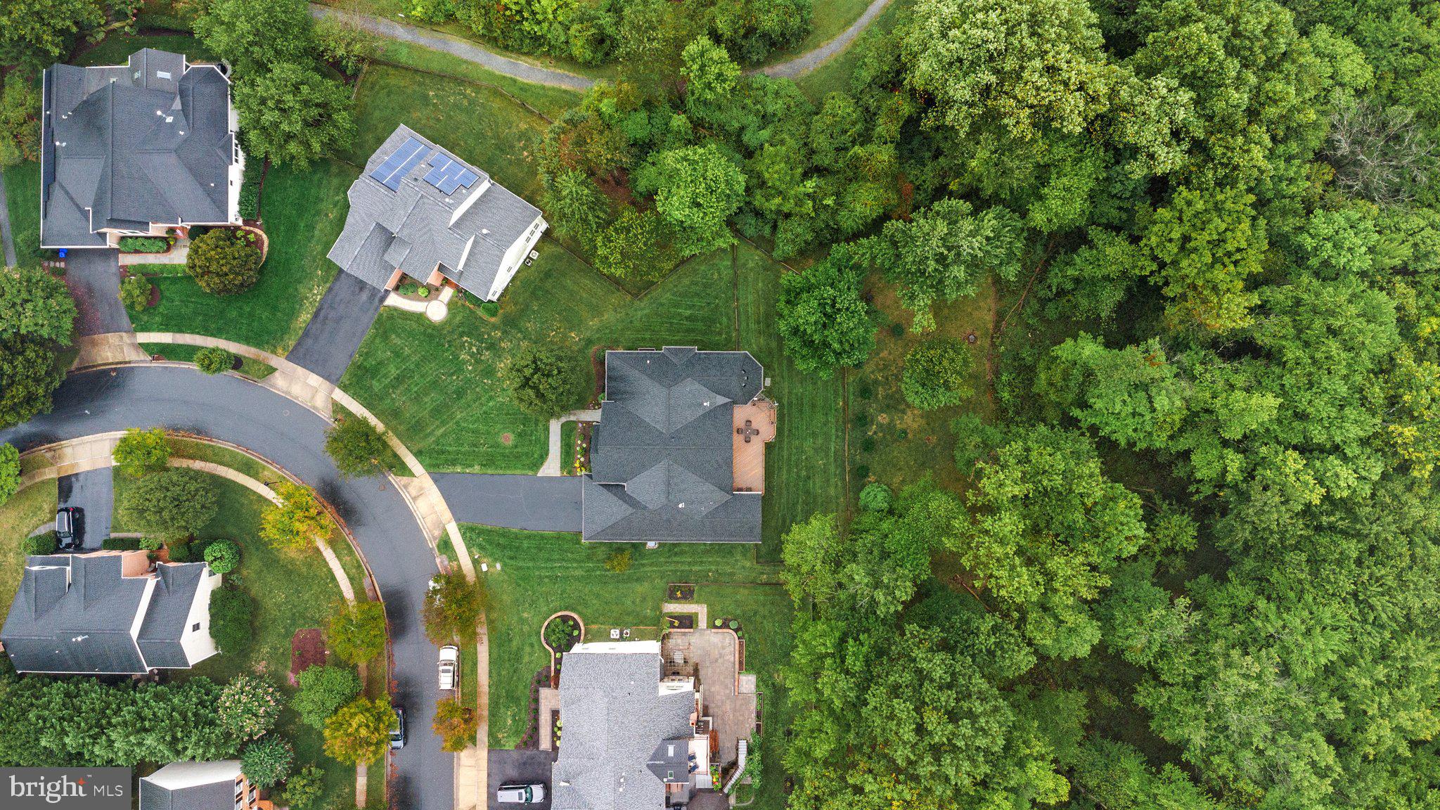 WILLOWS OF POTOMAC - Residential