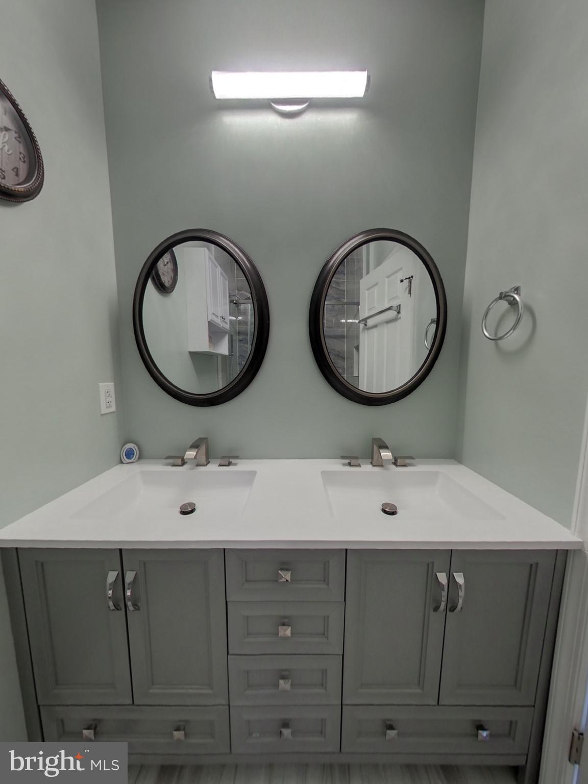 OXON HILL - Residential