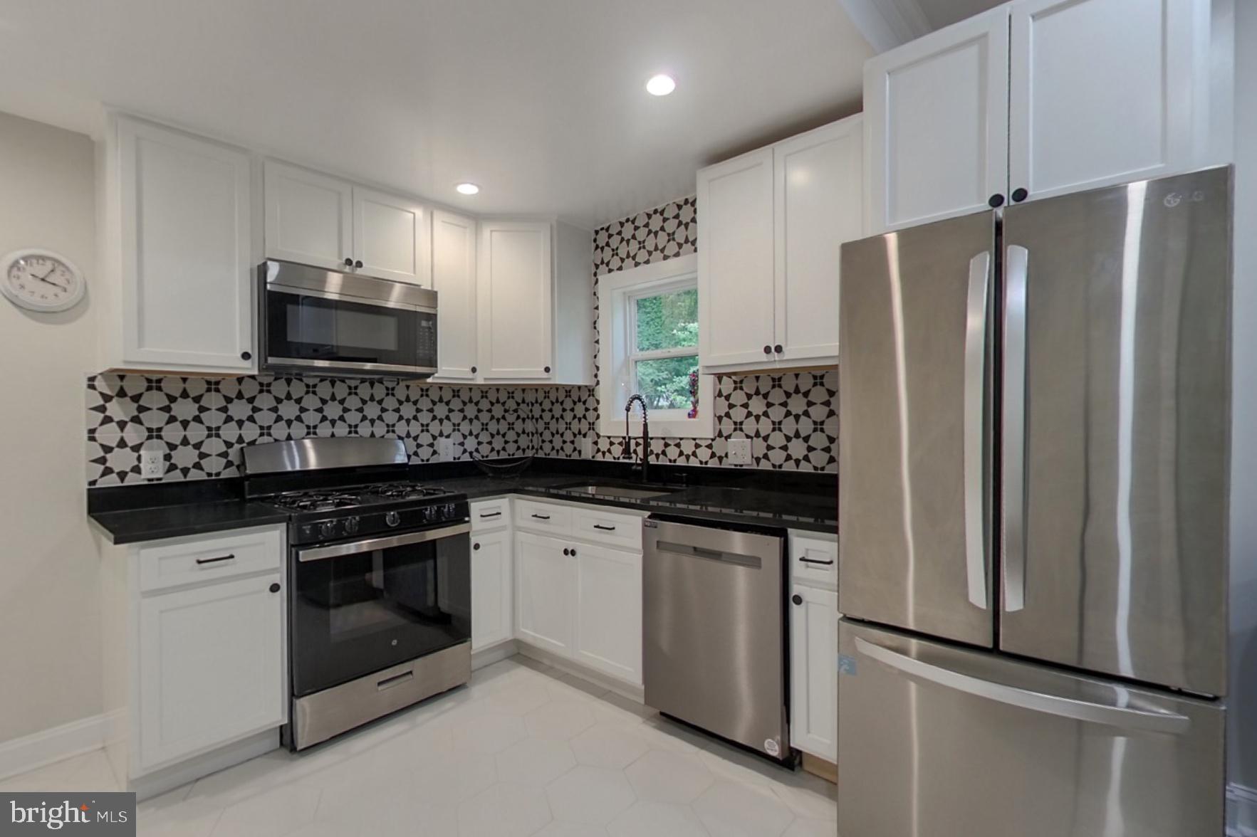 OXON HILL - Residential